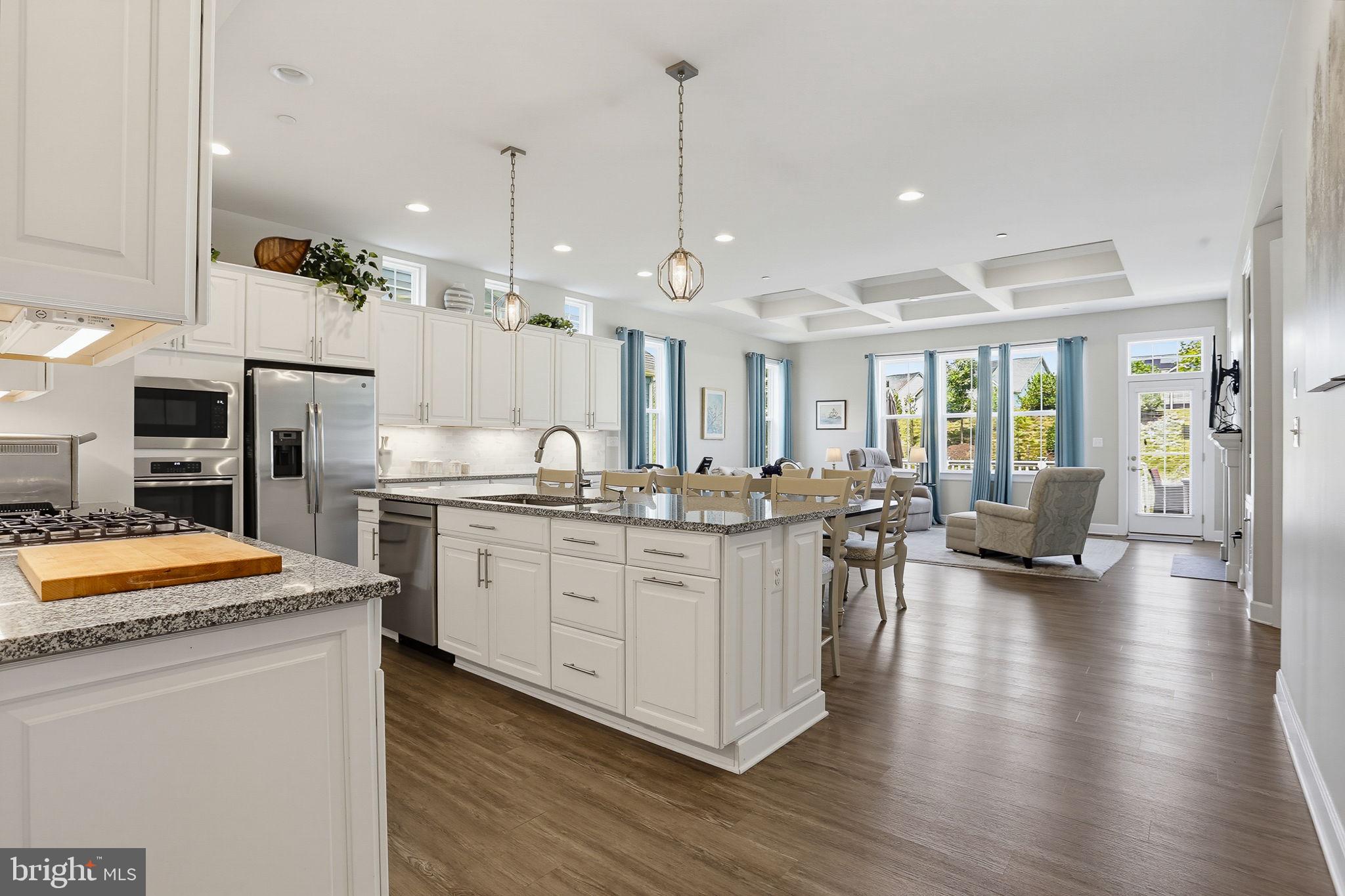 TWO RIVERS - Residential