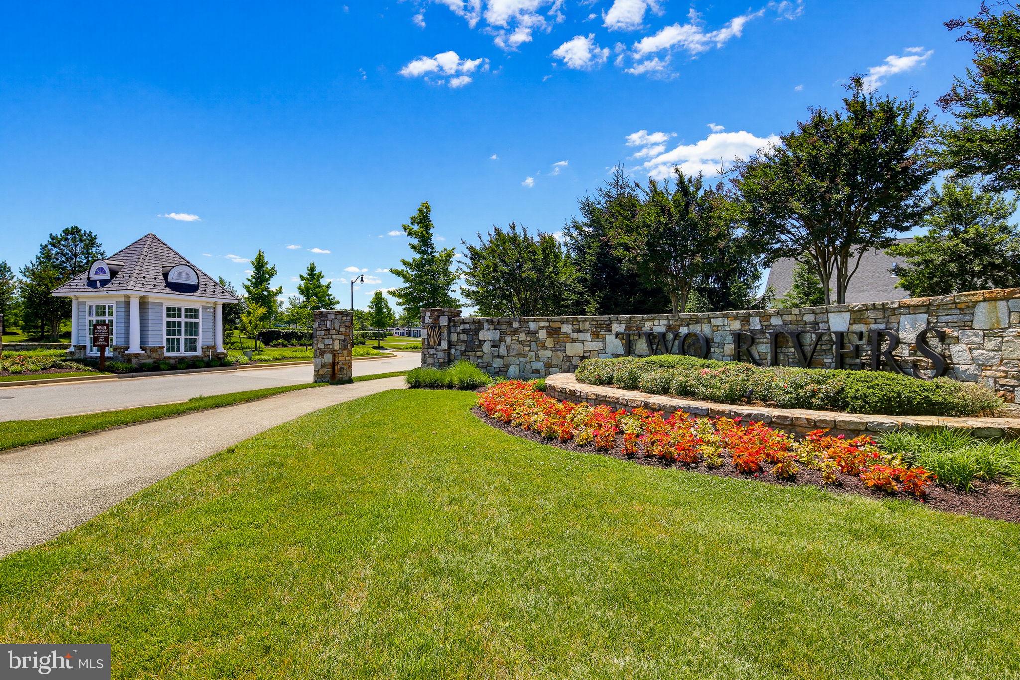 TWO RIVERS - Residential