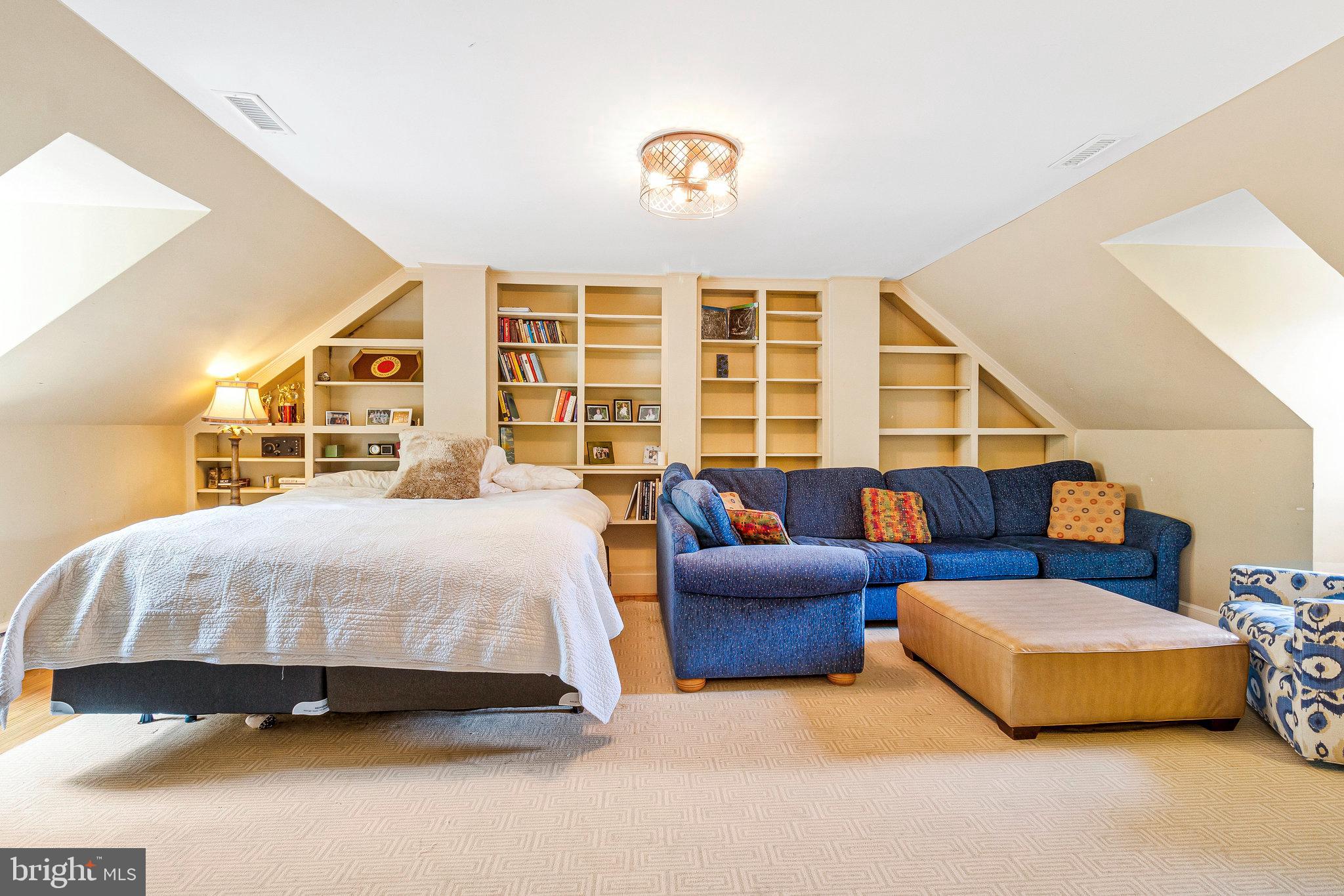ROSEMONT - Residential