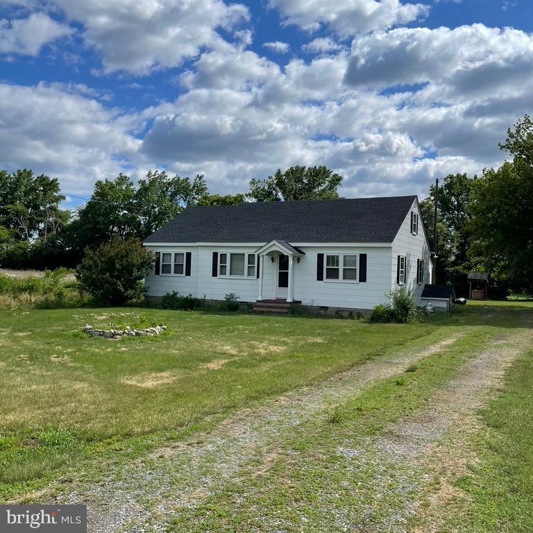 Nice 3 bedroom 1 bath Rancher with garage in quiet country setting. This one will not last long!!