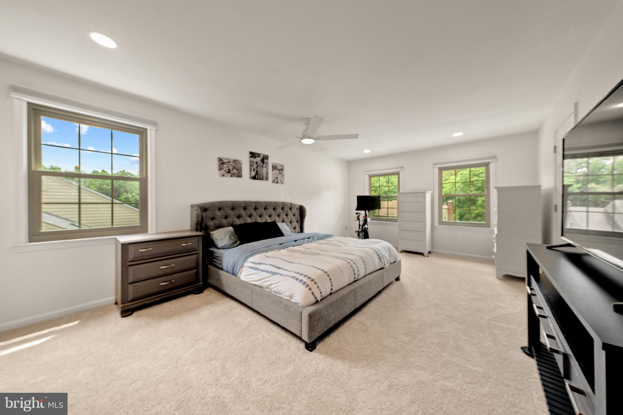 MEDFORD LEAS - Residential