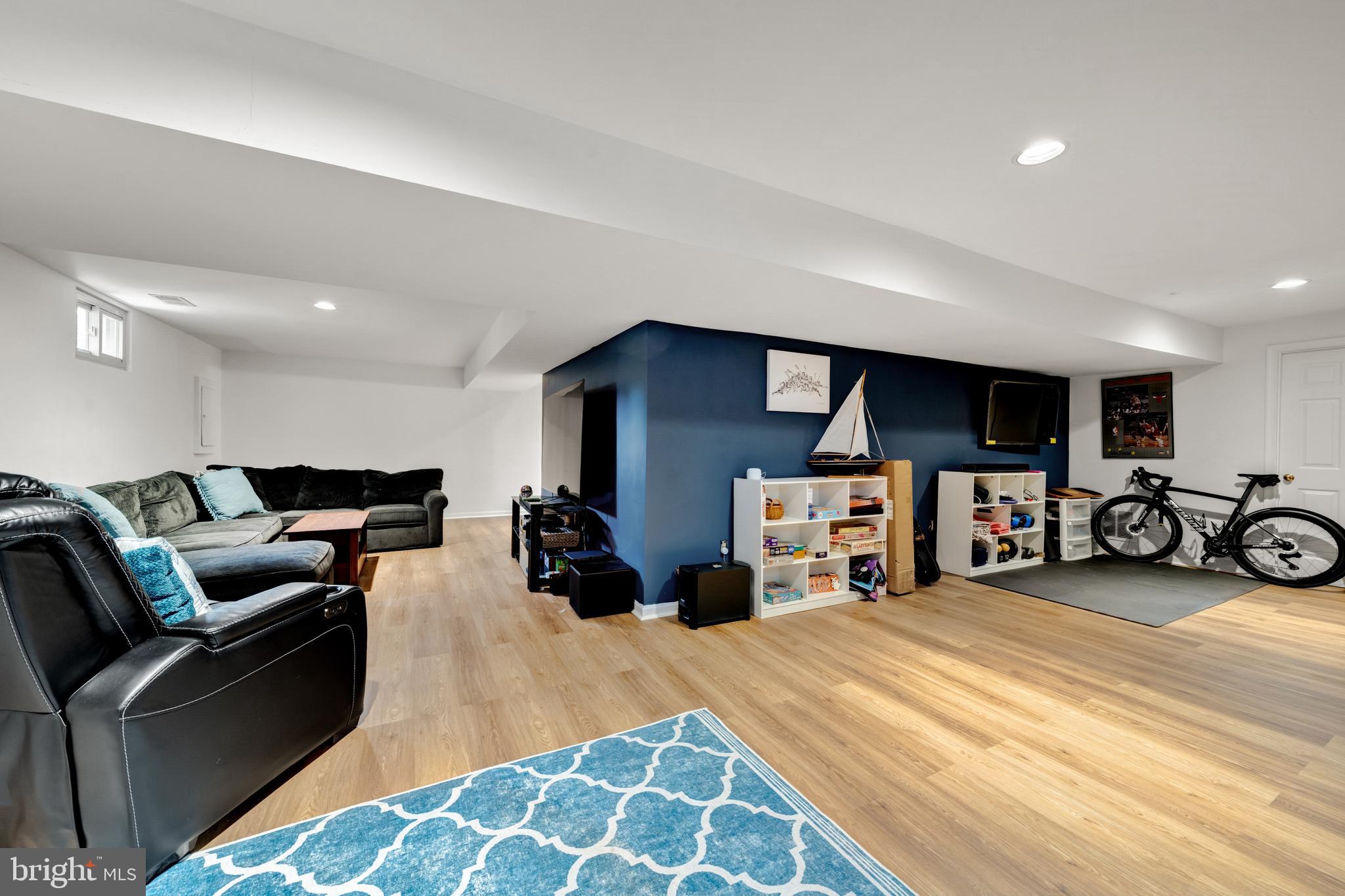 MEDFORD LEAS - Residential
