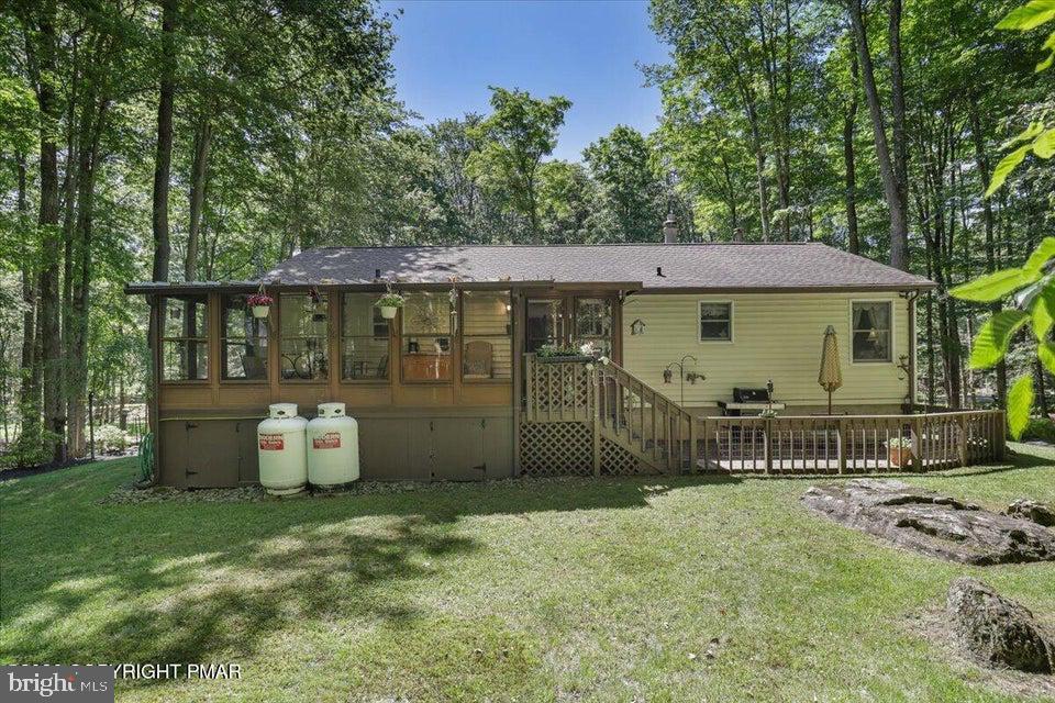 ARROWHEAD  LAKES - Residential