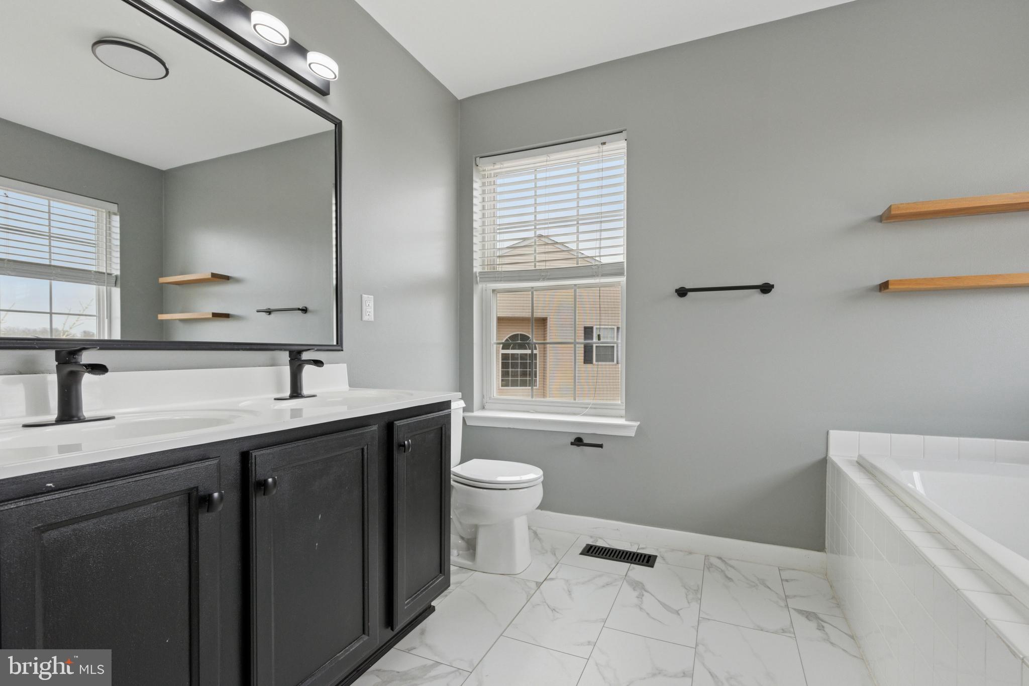 CODDINGTON VIEW - Residential