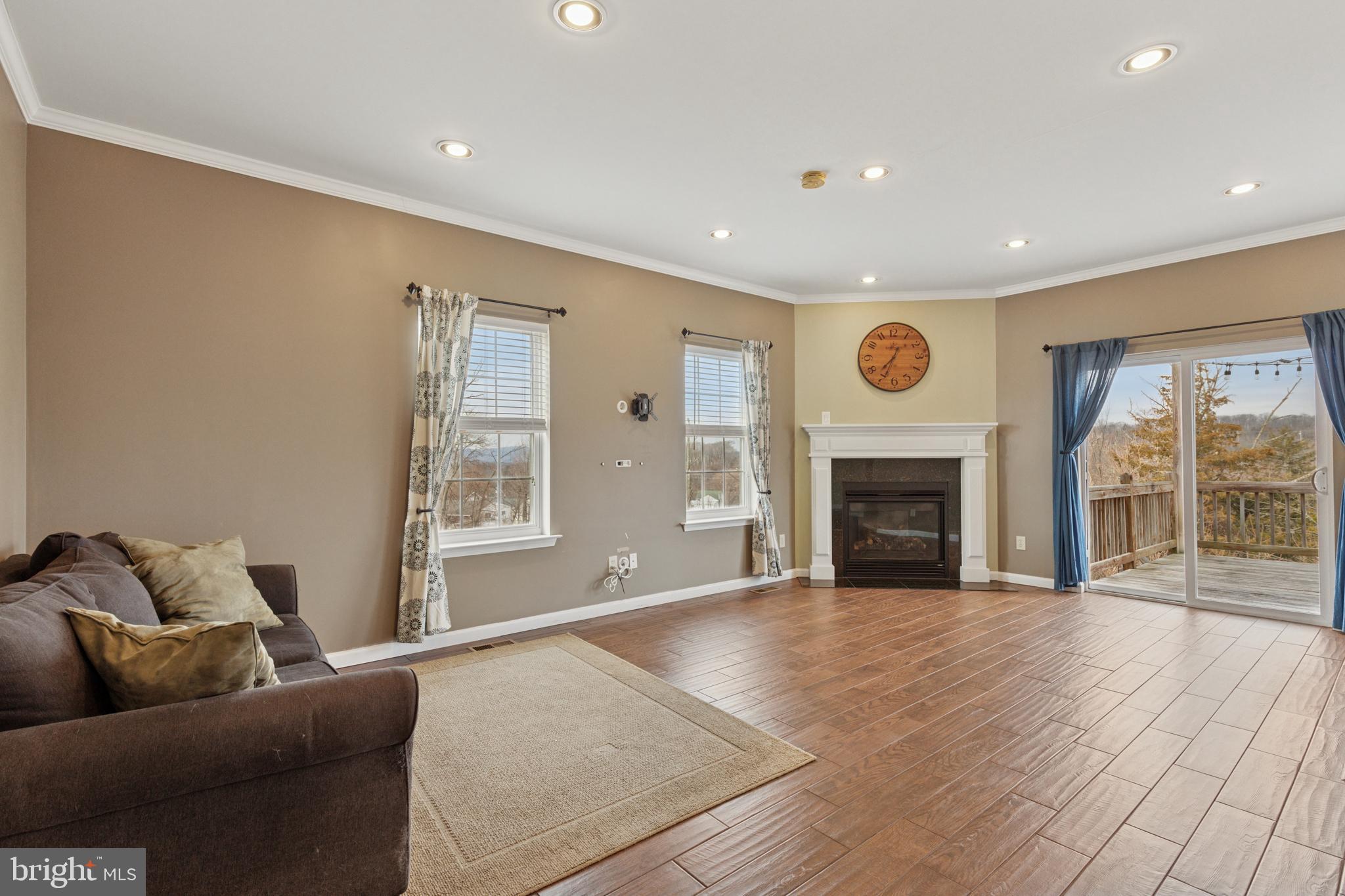 CODDINGTON VIEW - Residential