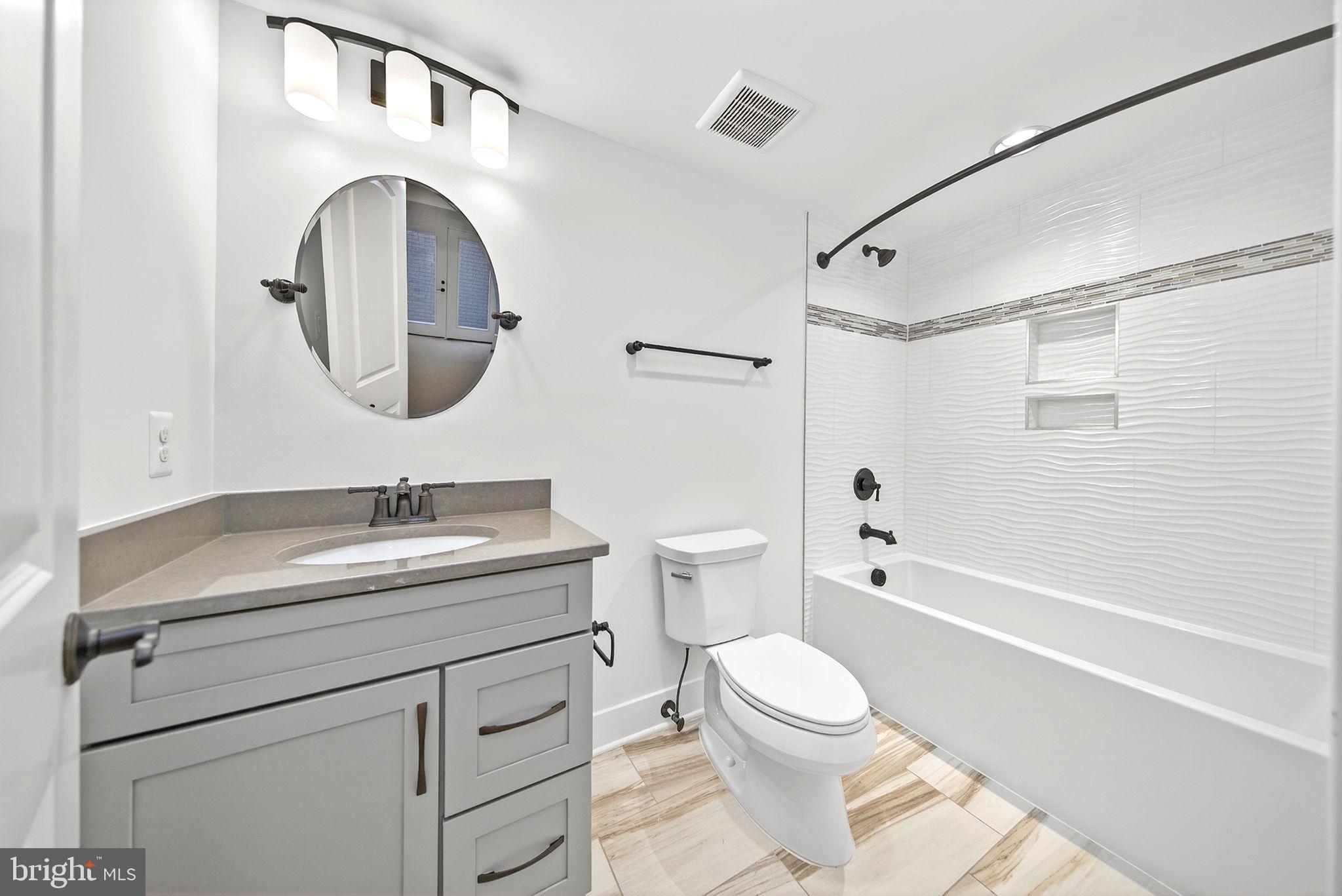 OVERLOOK KNOLLS - Residential