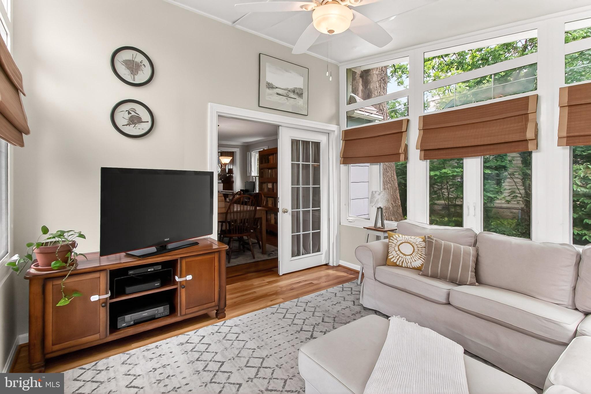 SLADES BROYHILL PARK - Residential