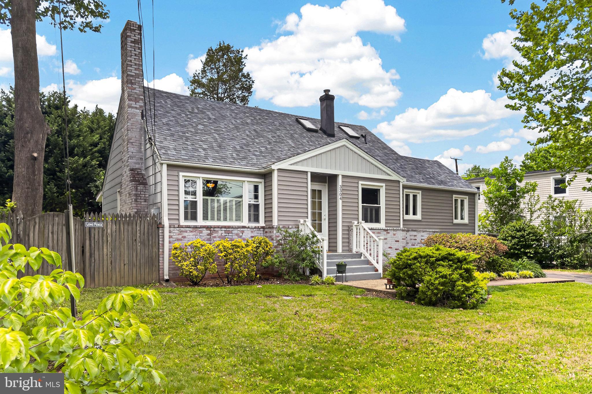 SLADES BROYHILL PARK - Residential
