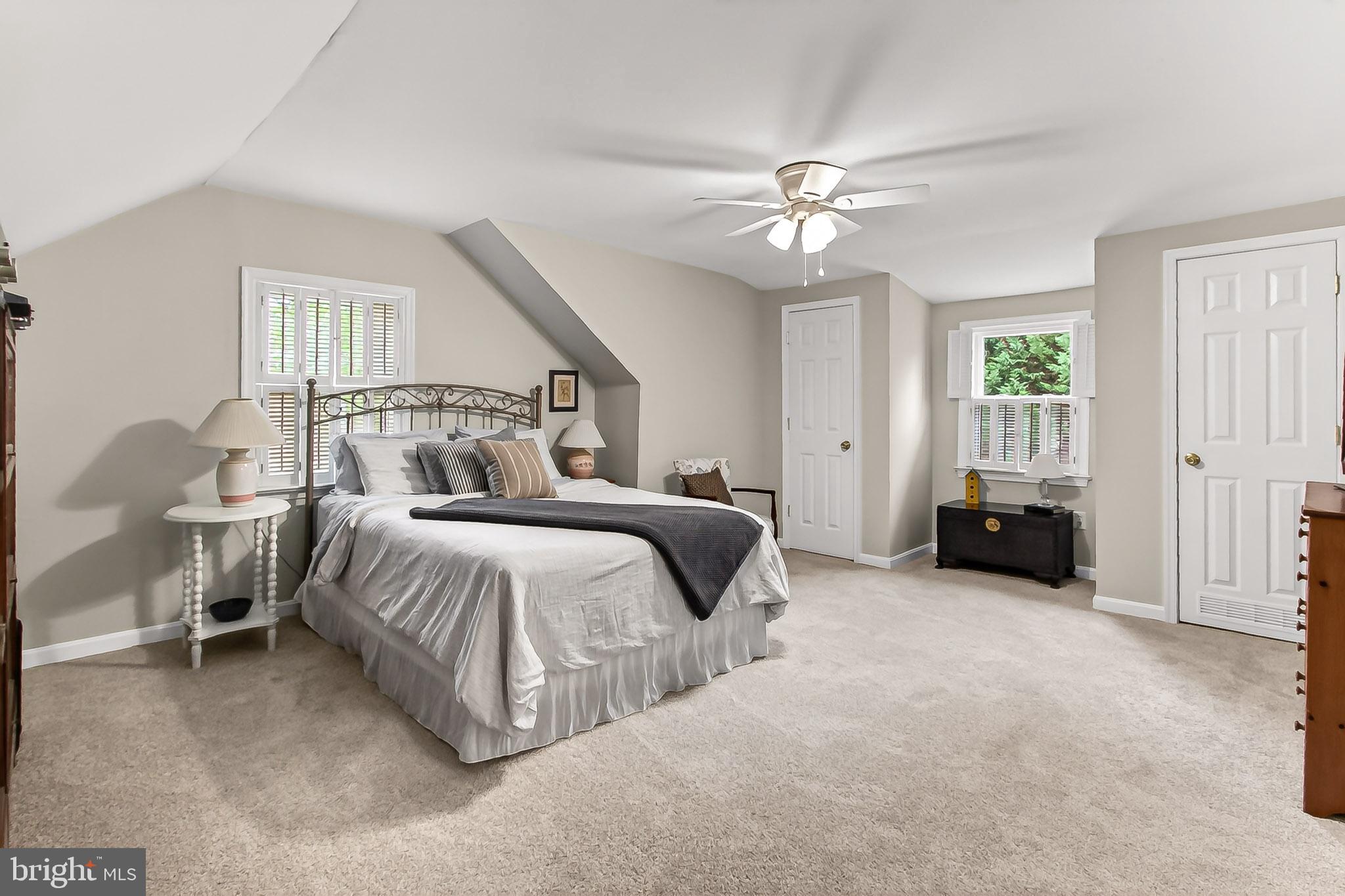 SLADES BROYHILL PARK - Residential