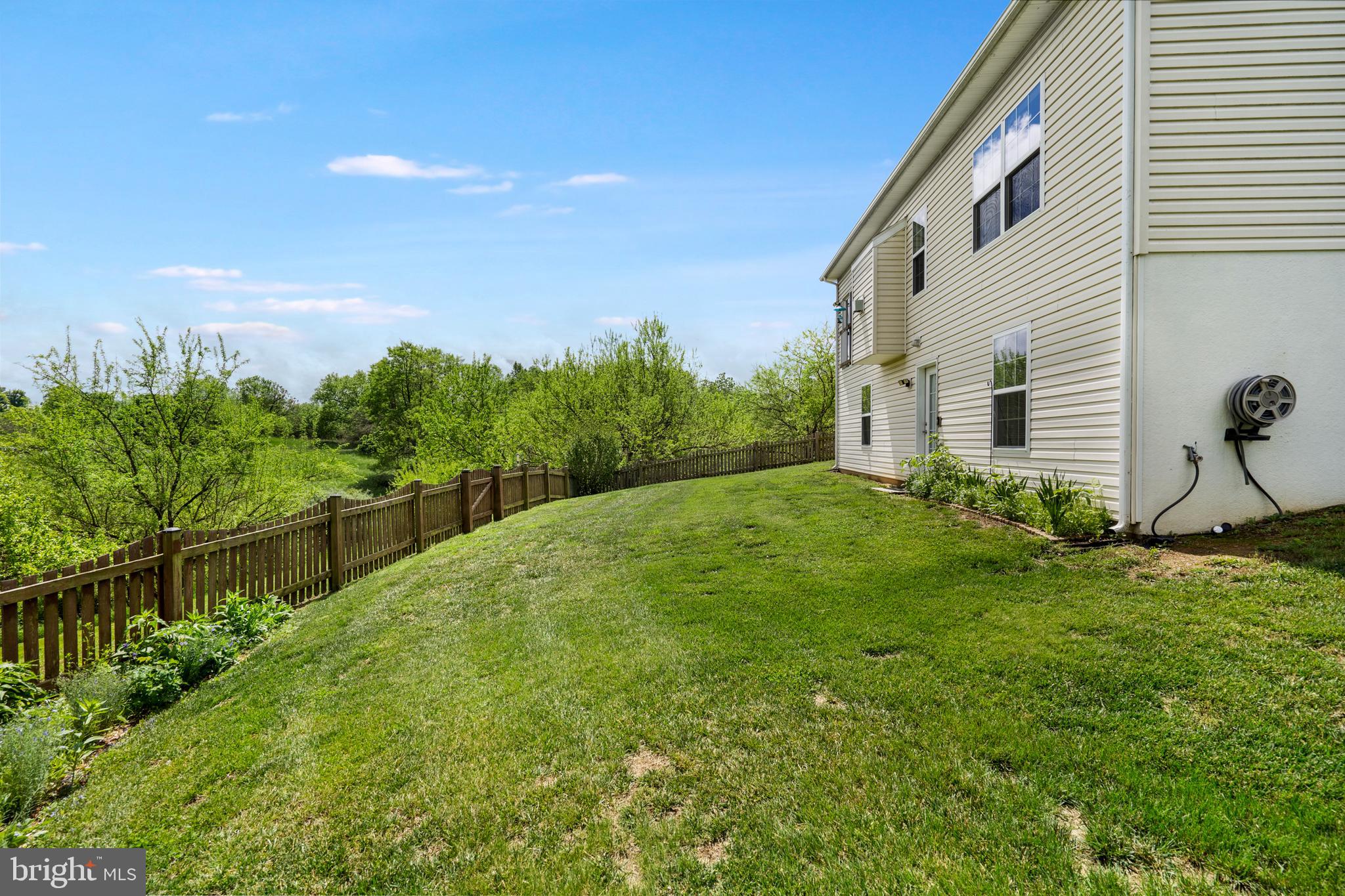 FORT HILL FARMS - Residential