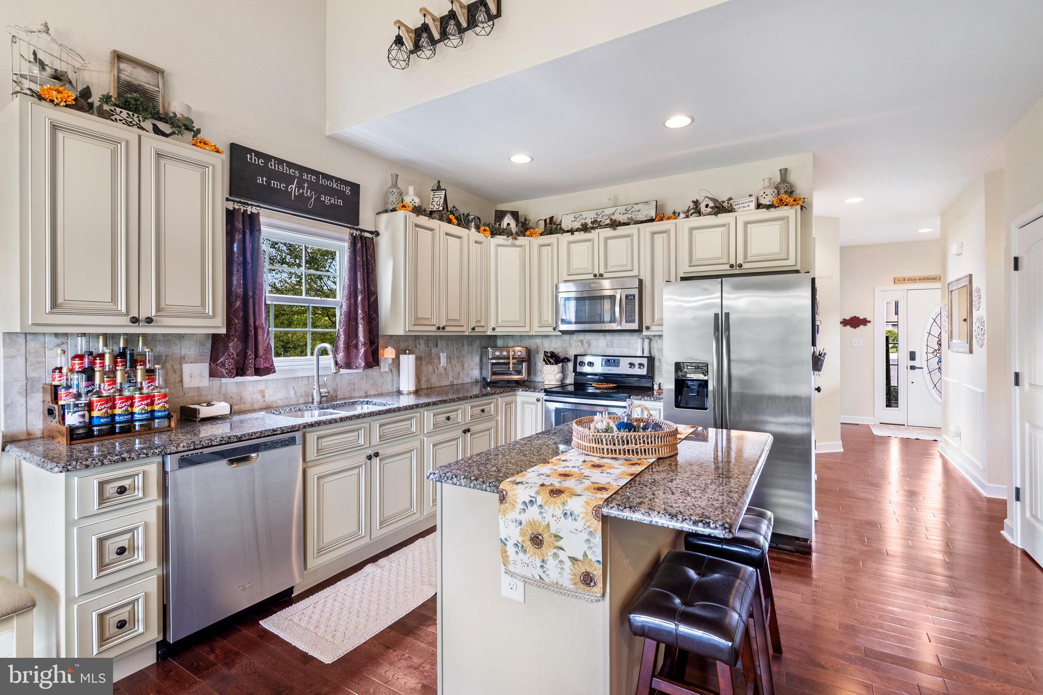 FORT HILL FARMS - Residential