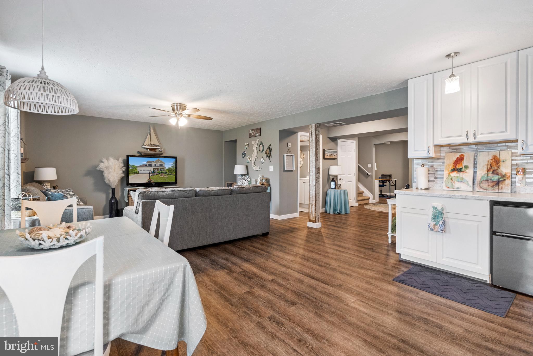 FORT HILL FARMS - Residential