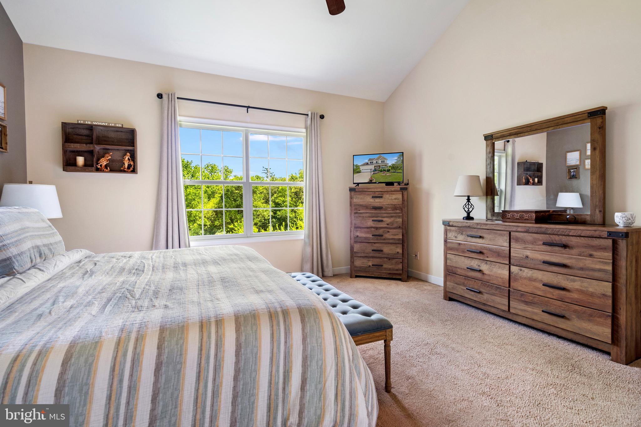 FORT HILL FARMS - Residential