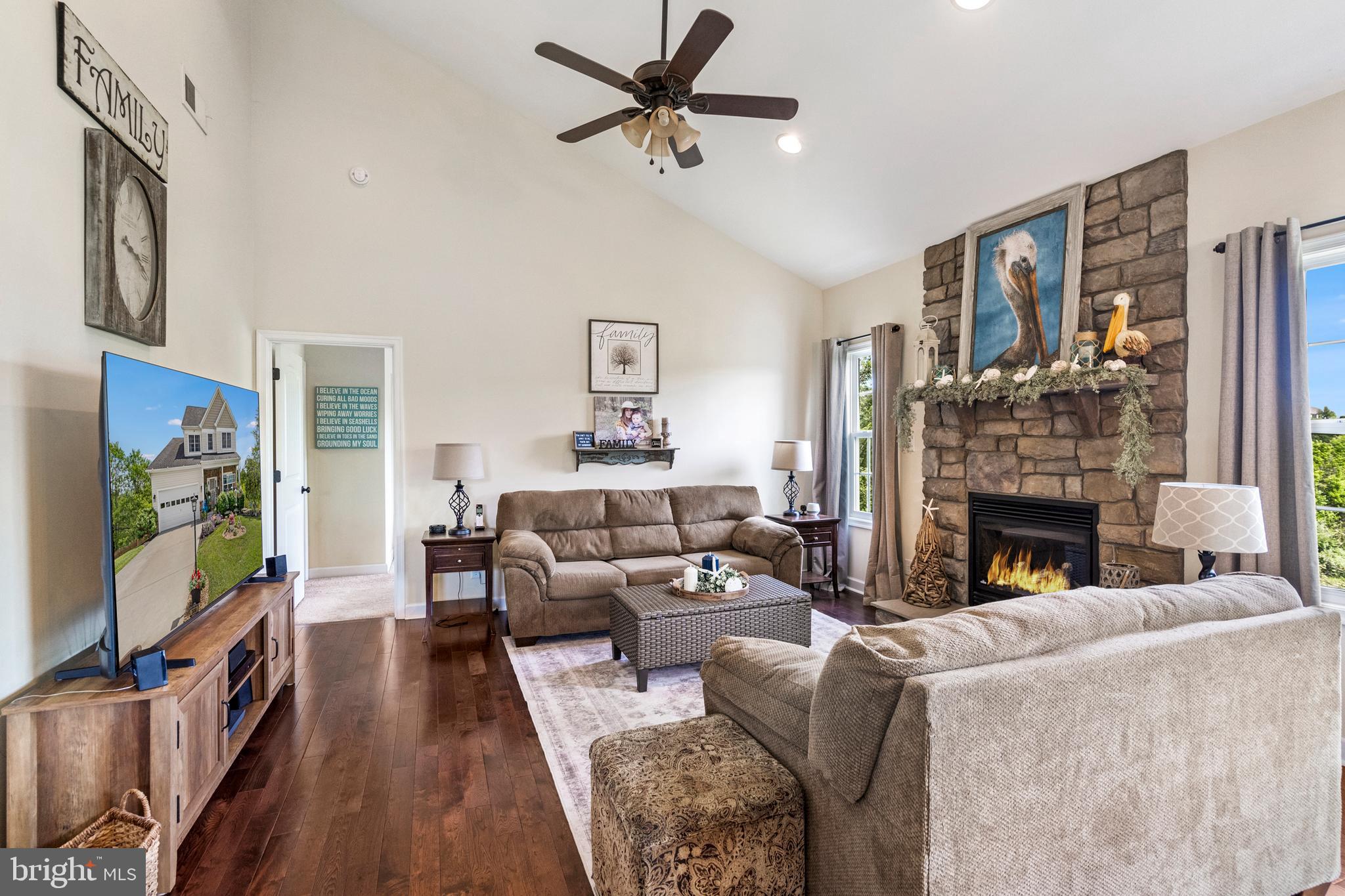 FORT HILL FARMS - Residential