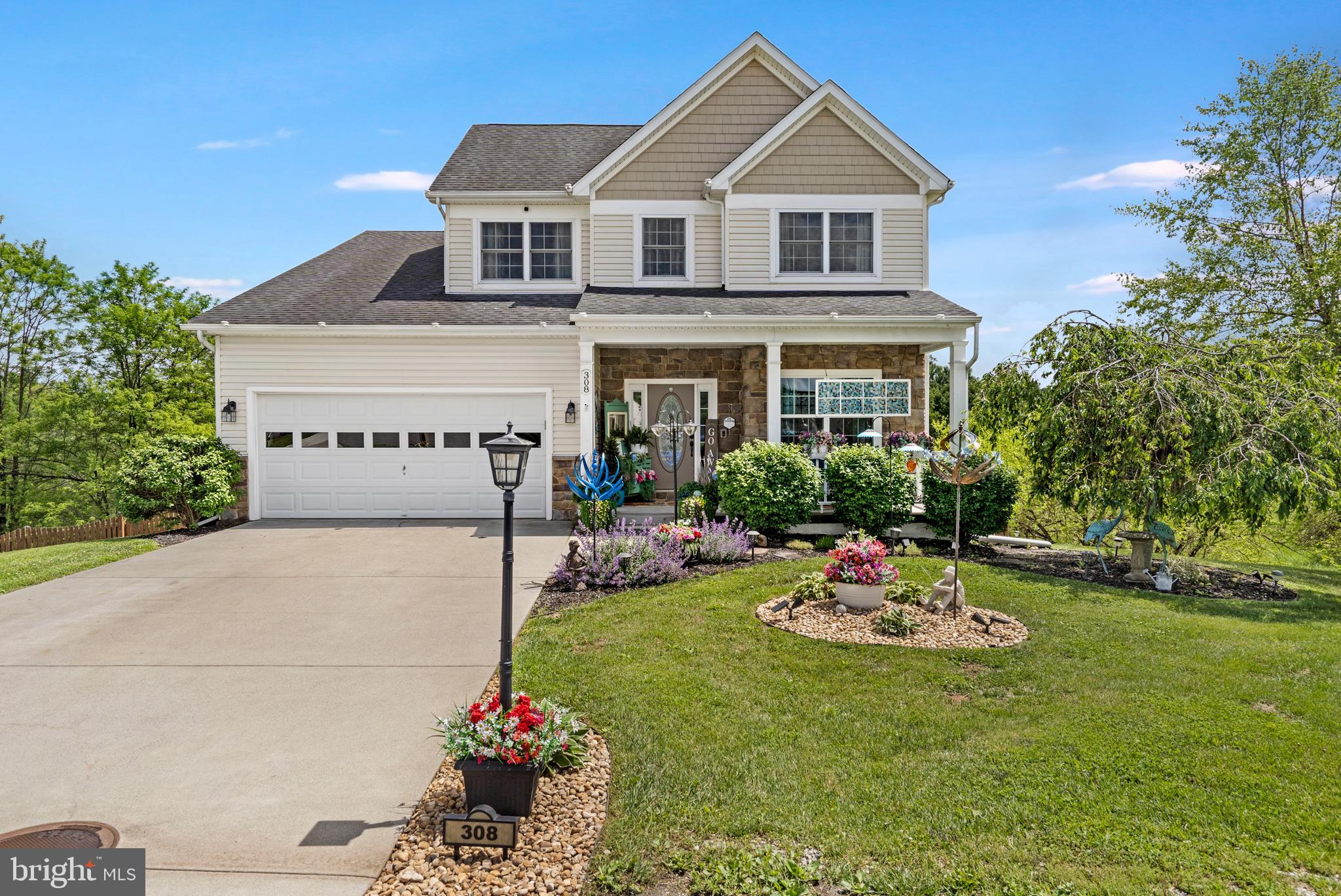 FORT HILL FARMS - Residential