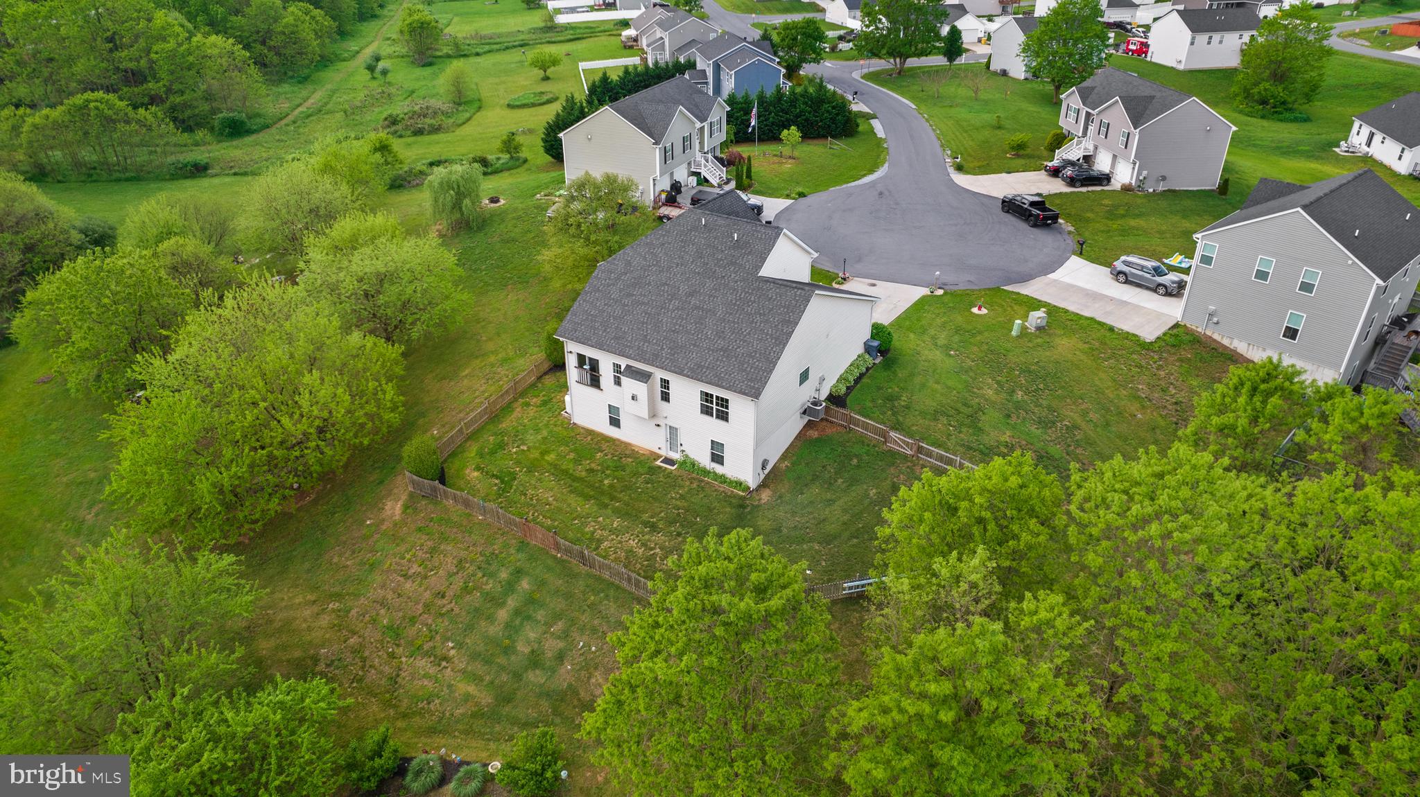 FORT HILL FARMS - Residential