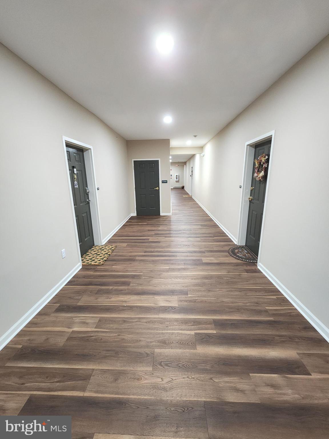 VILLAGE OF FOUNTAINVIEW - Residential
