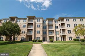 VILLAGE OF FOUNTAINVIEW - Residential