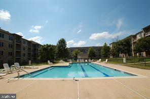 VILLAGE OF FOUNTAINVIEW - Residential