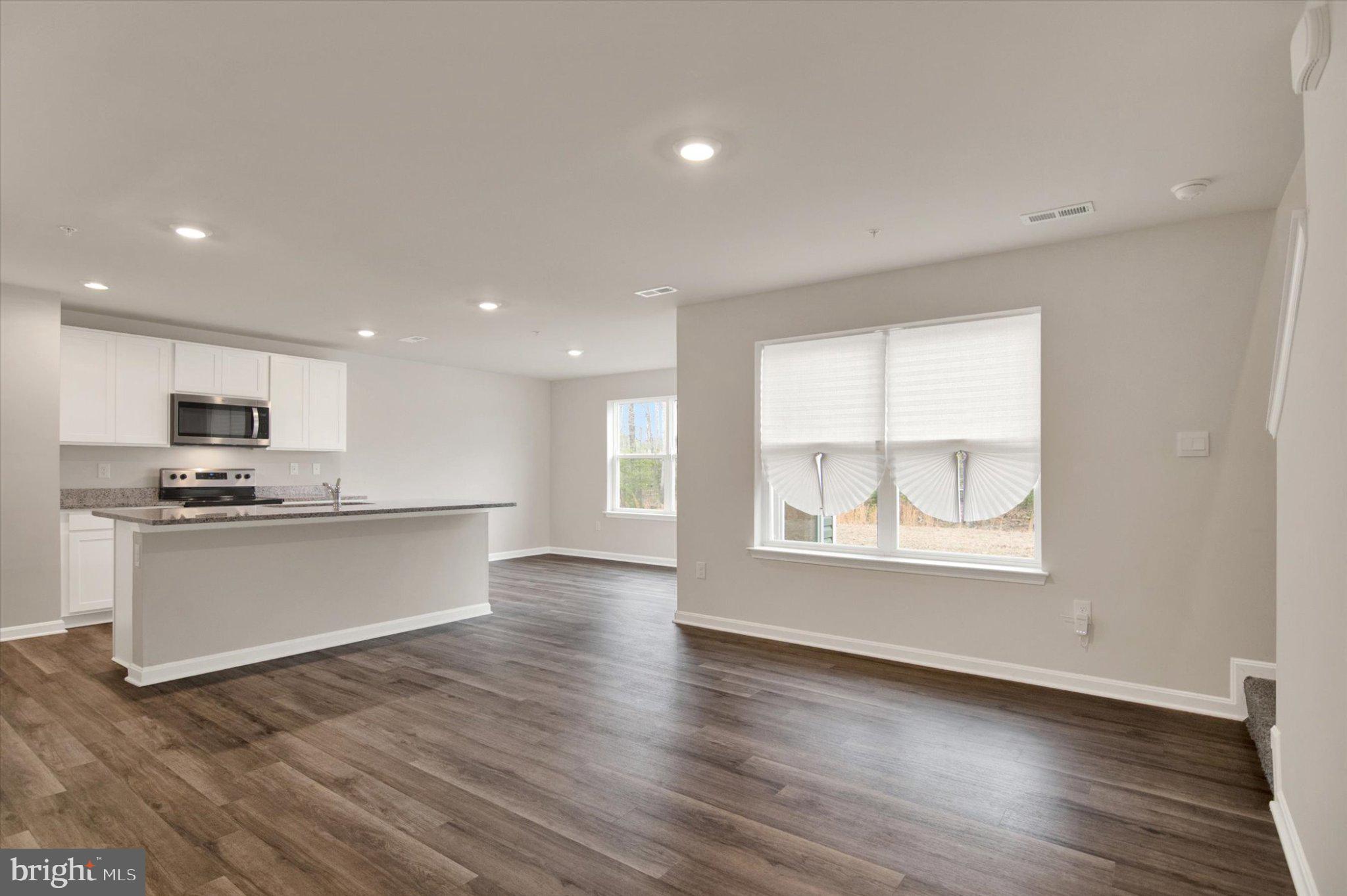 PINEGROVE - Residential Lease