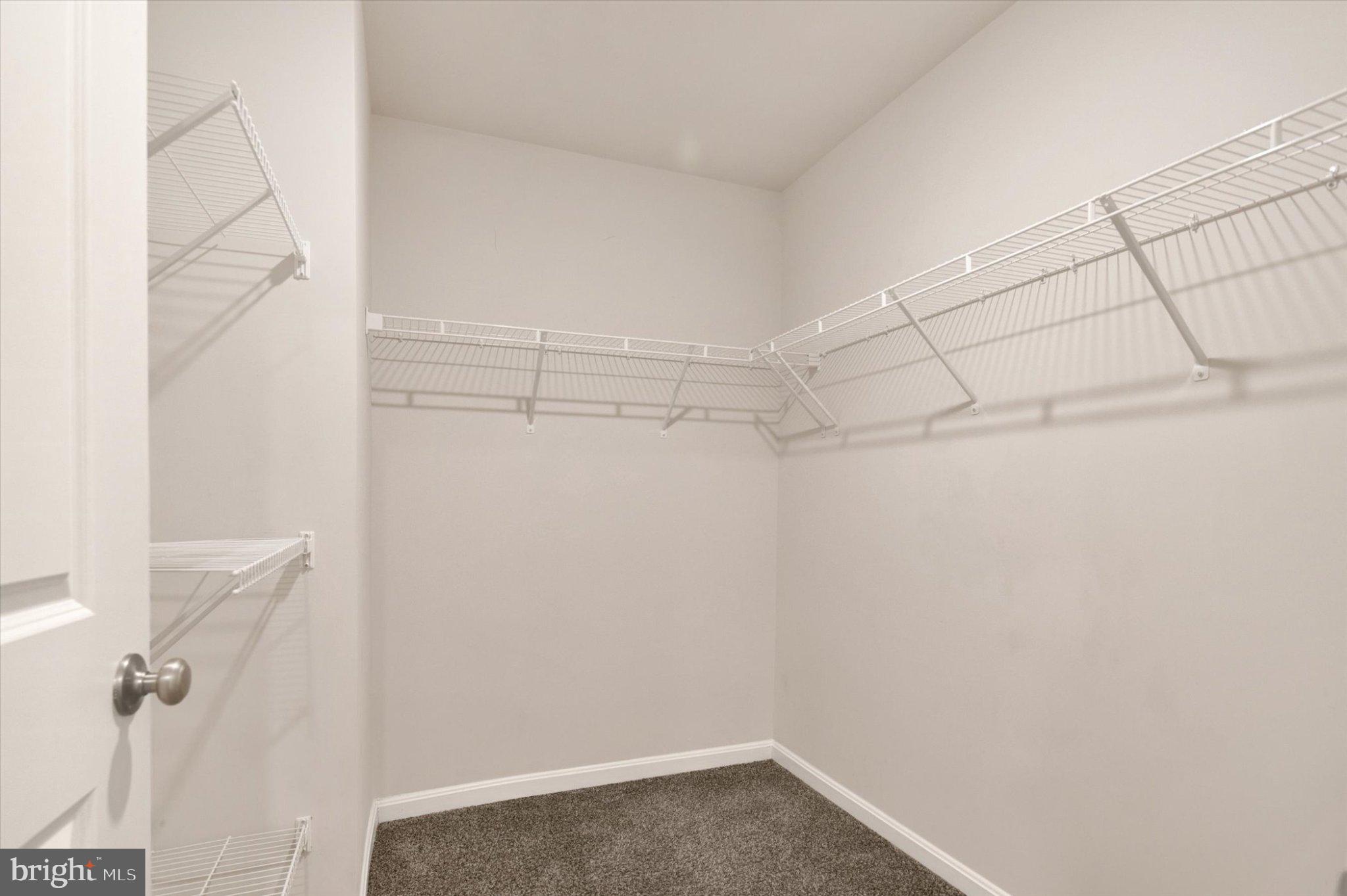 PINEGROVE - Residential Lease