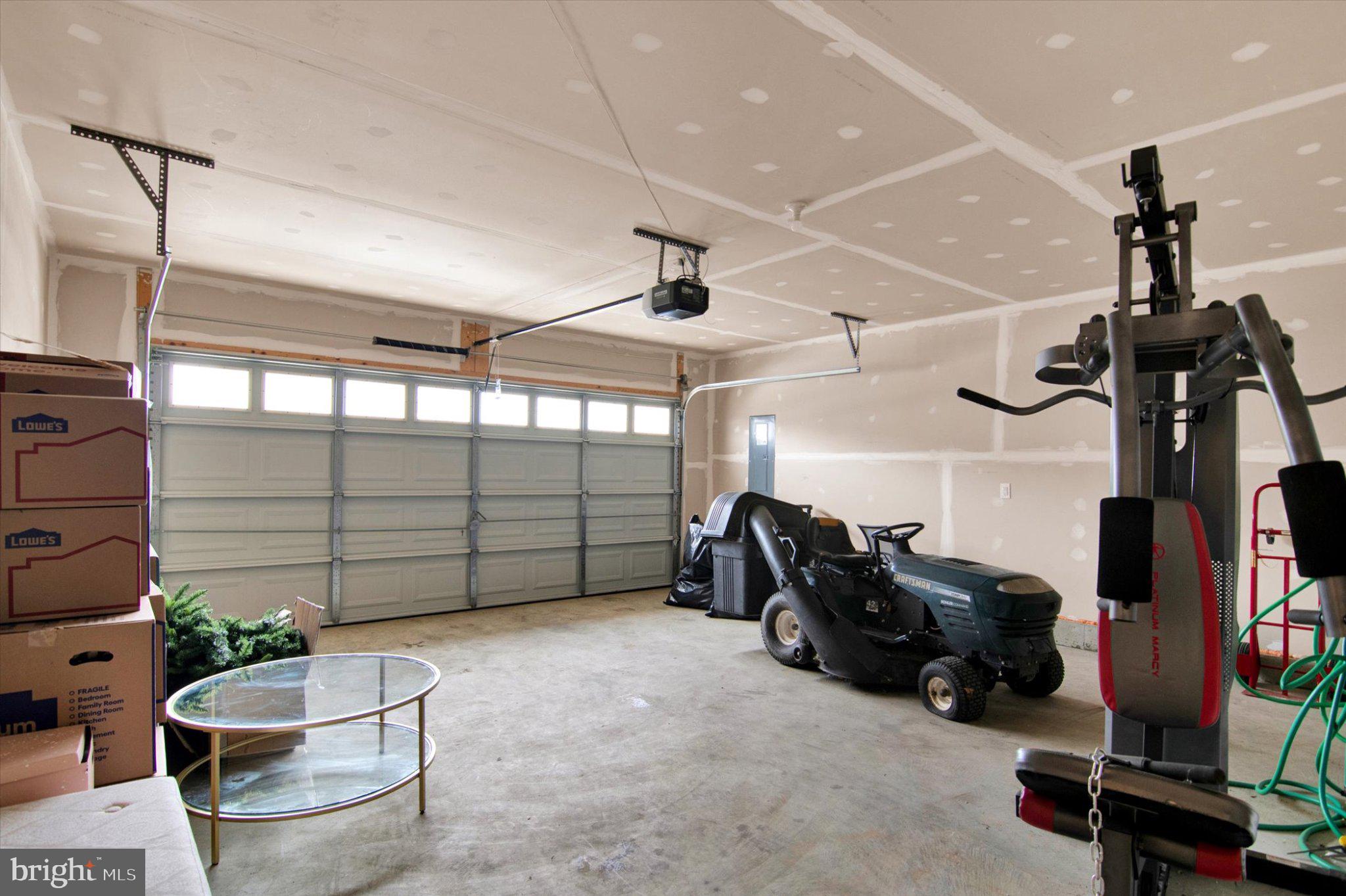 PINEGROVE - Residential Lease