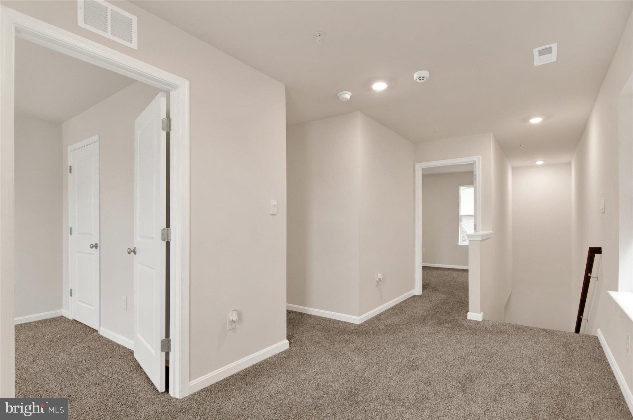 PINEGROVE - Residential Lease