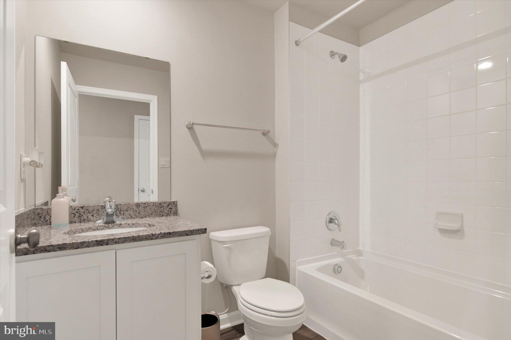 PINEGROVE - Residential Lease