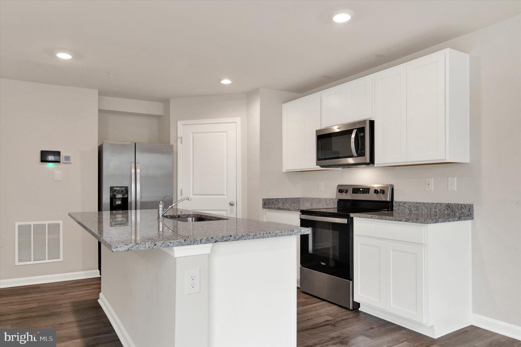 PINEGROVE - Residential Lease