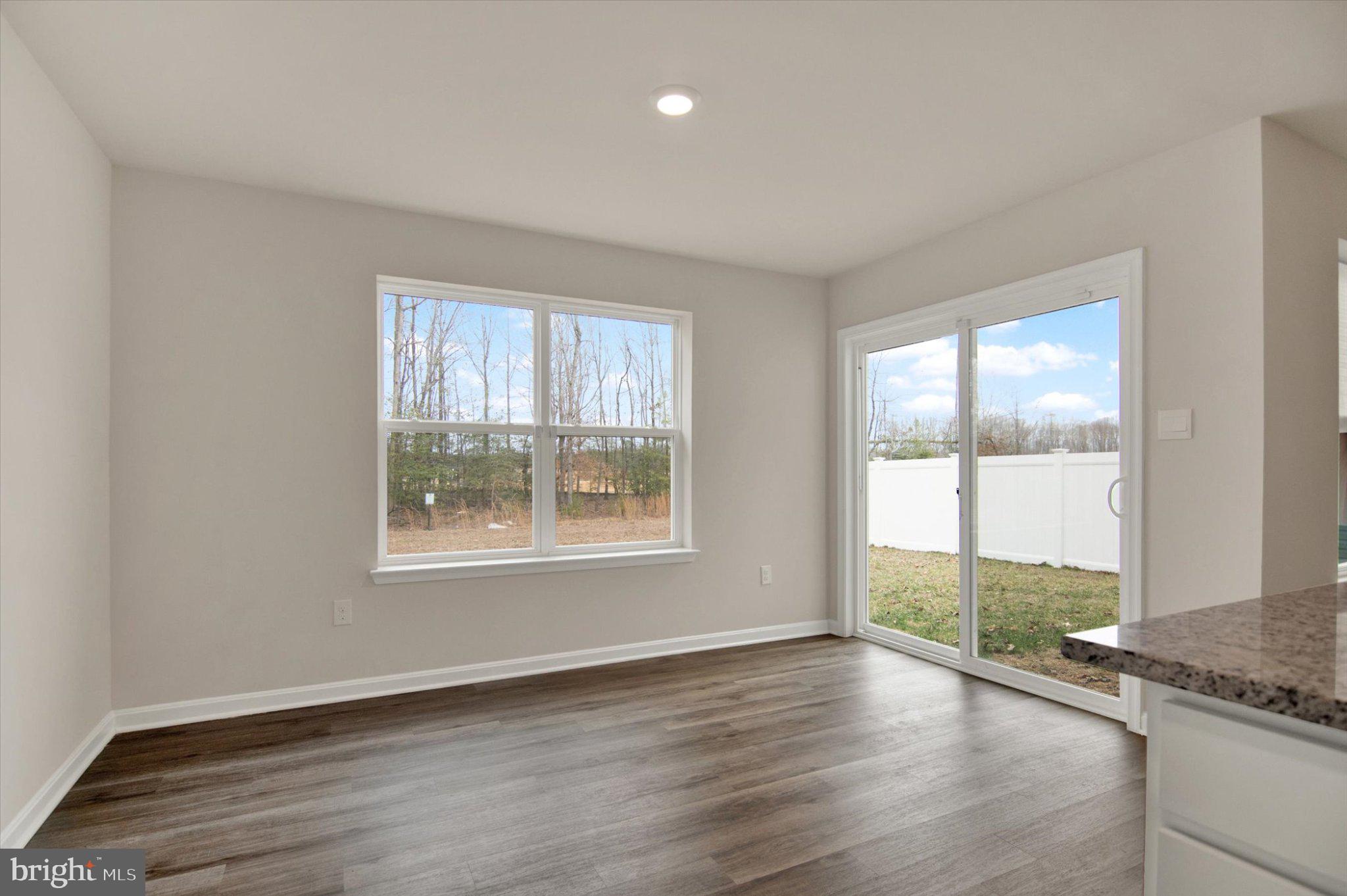 PINEGROVE - Residential Lease