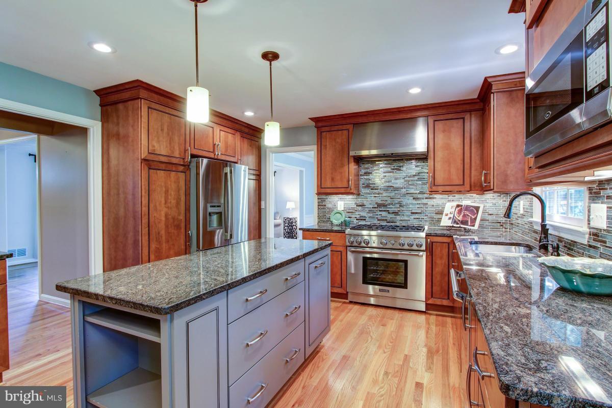 ANCIENT OAK - Residential