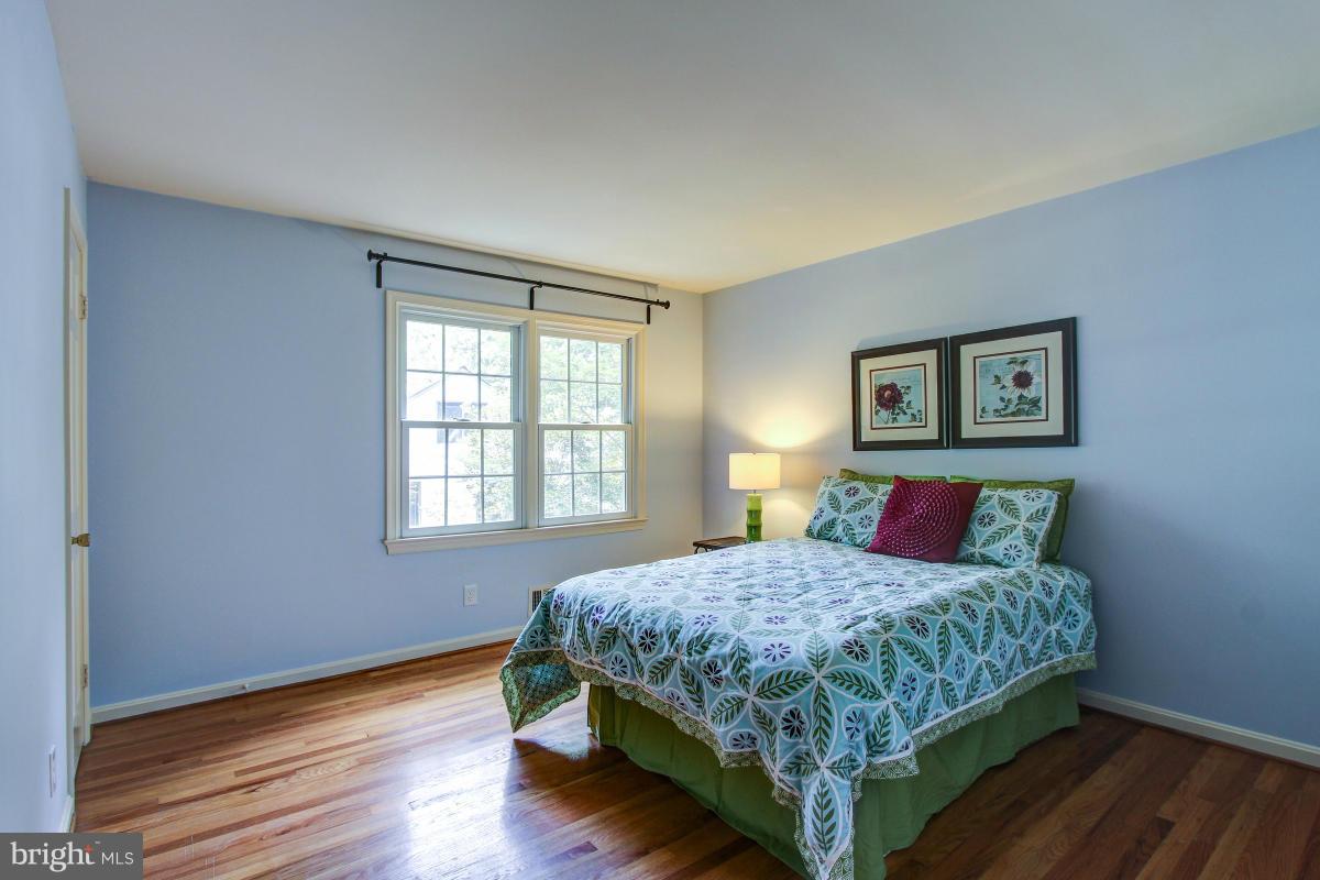 ANCIENT OAK - Residential