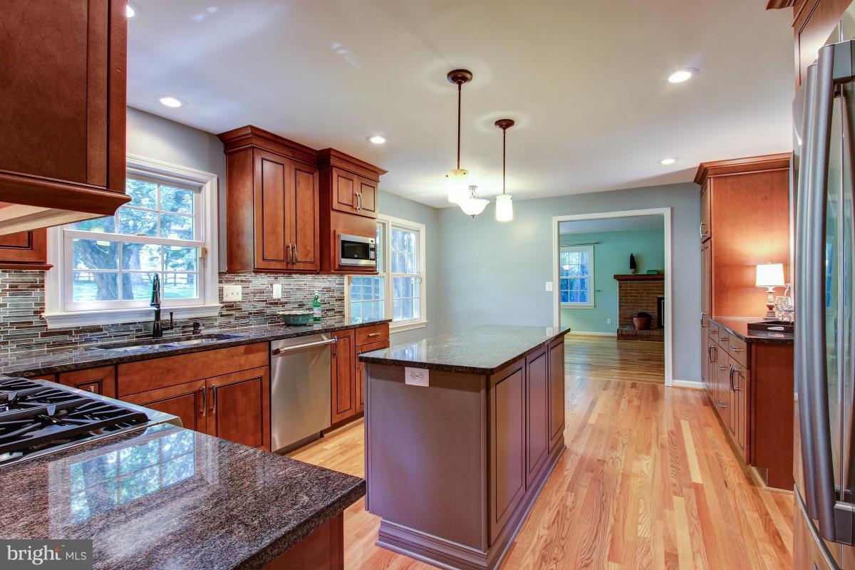 ANCIENT OAK - Residential