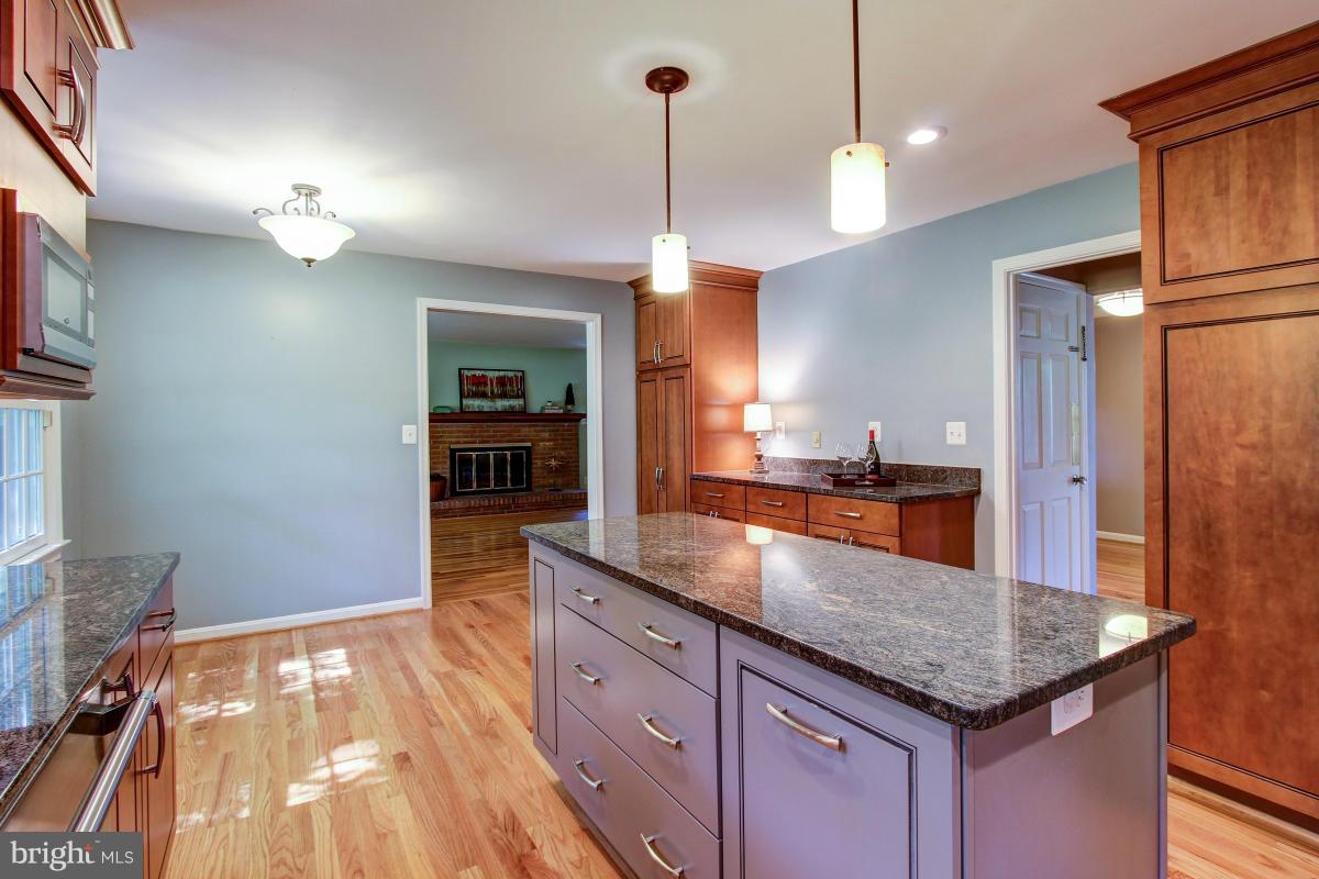 ANCIENT OAK - Residential