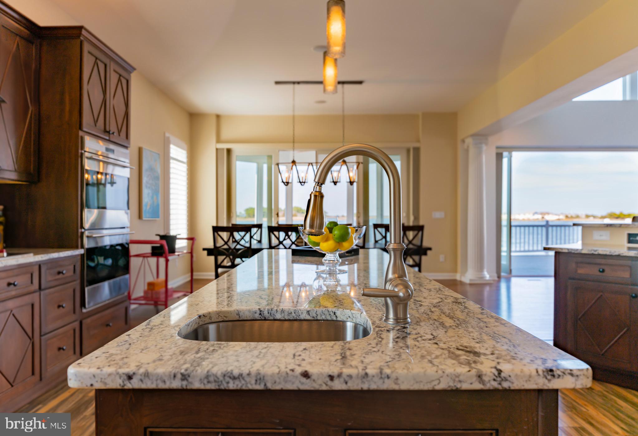 SOUTH SHORE MARINA - Residential