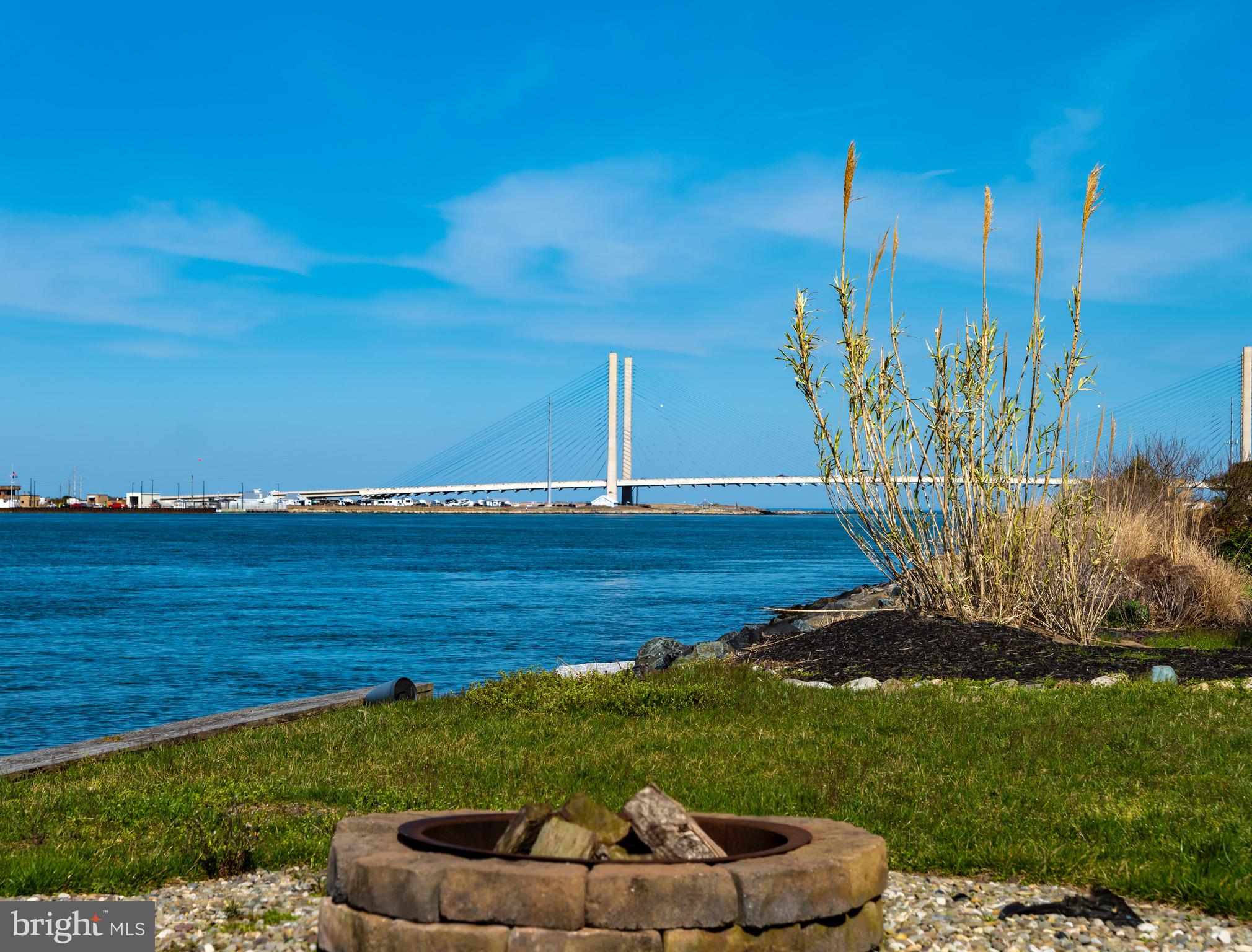 SOUTH SHORE MARINA - Residential