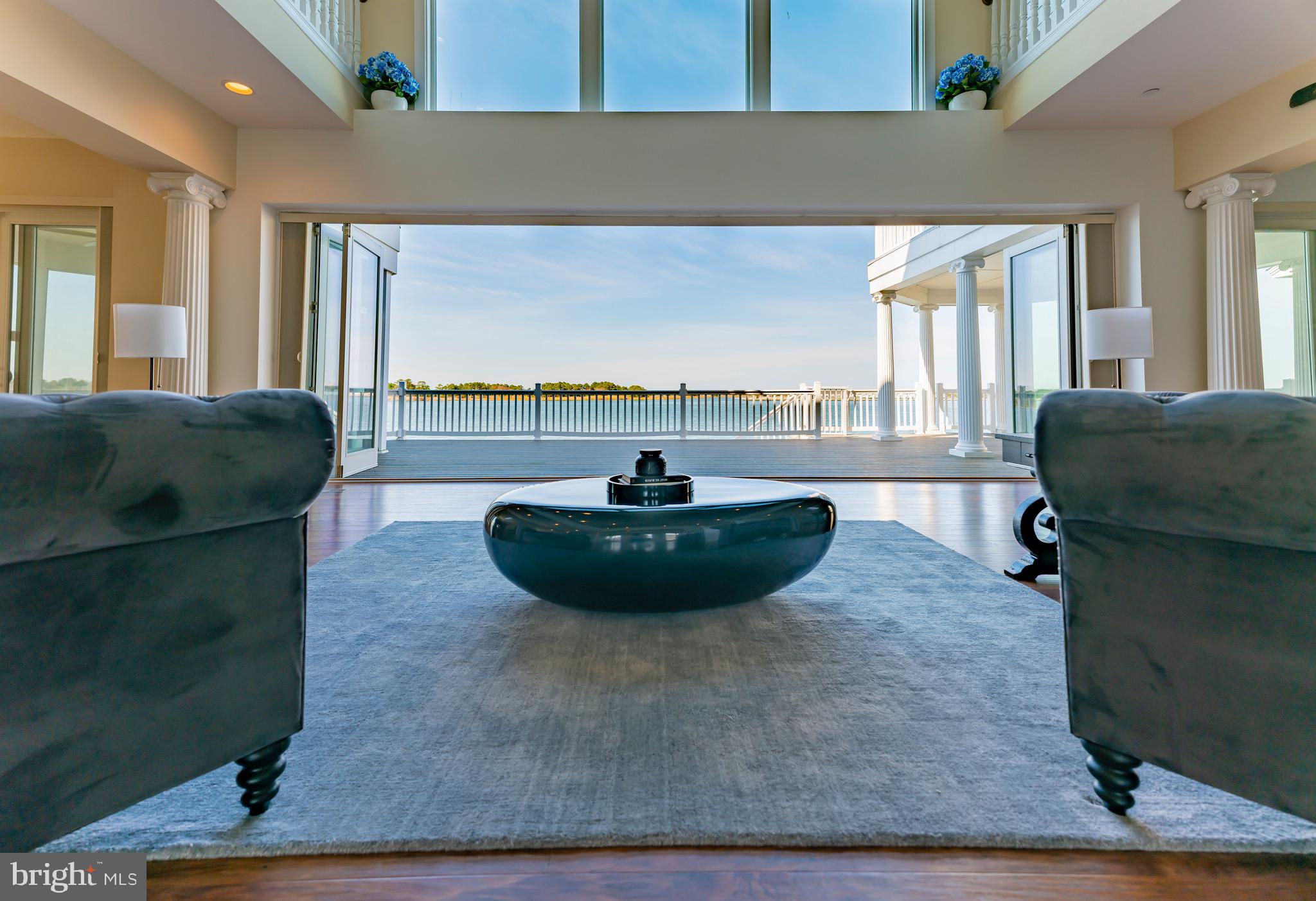 SOUTH SHORE MARINA - Residential