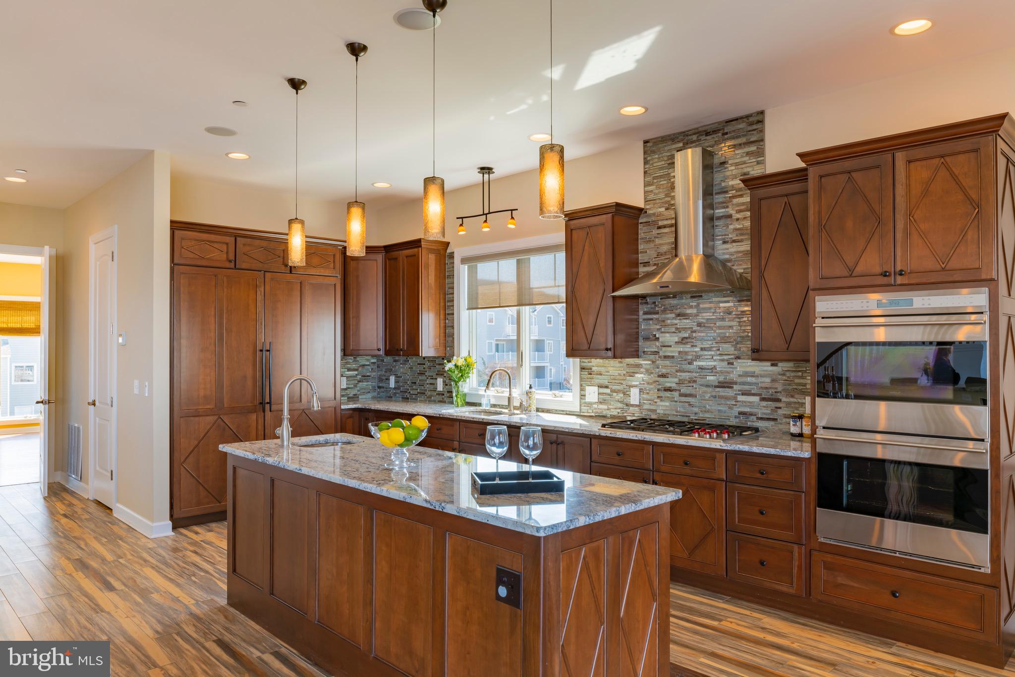 SOUTH SHORE MARINA - Residential