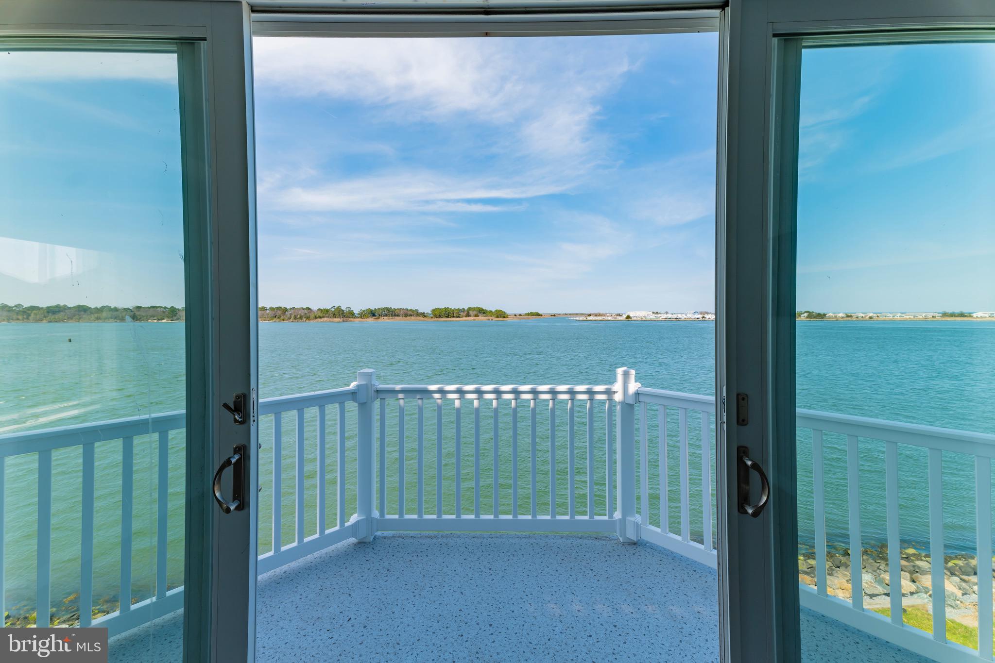SOUTH SHORE MARINA - Residential