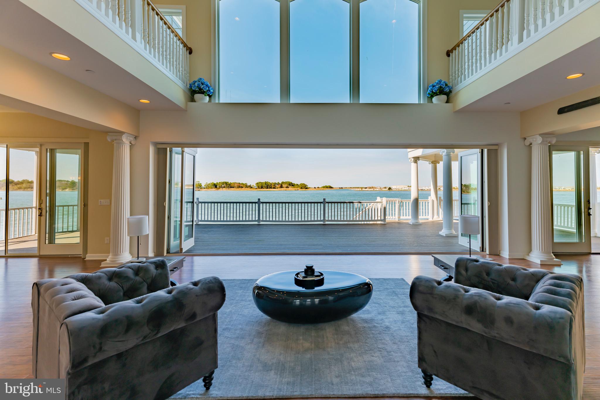 SOUTH SHORE MARINA - Residential