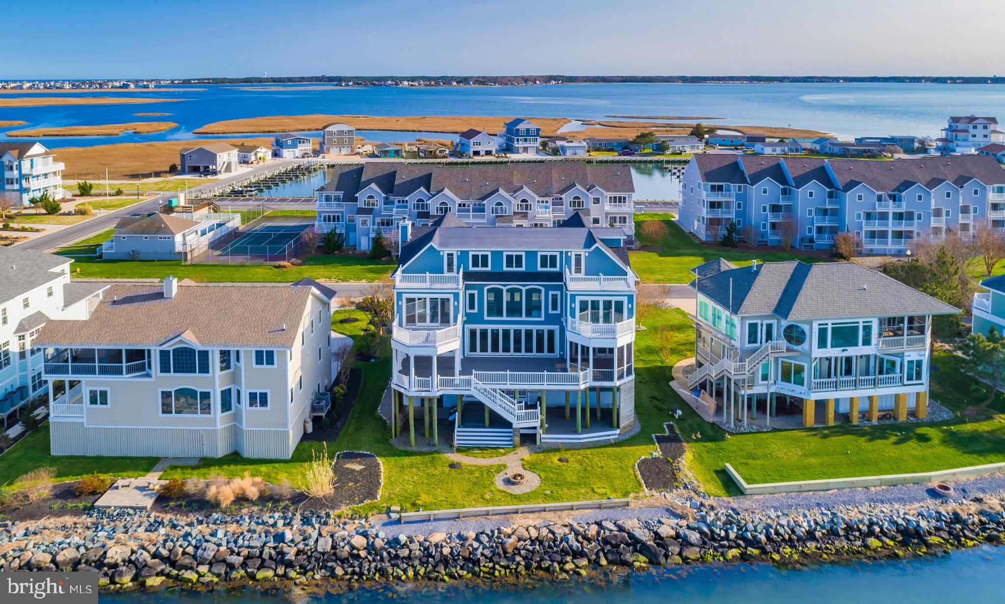 SOUTH SHORE MARINA - Residential