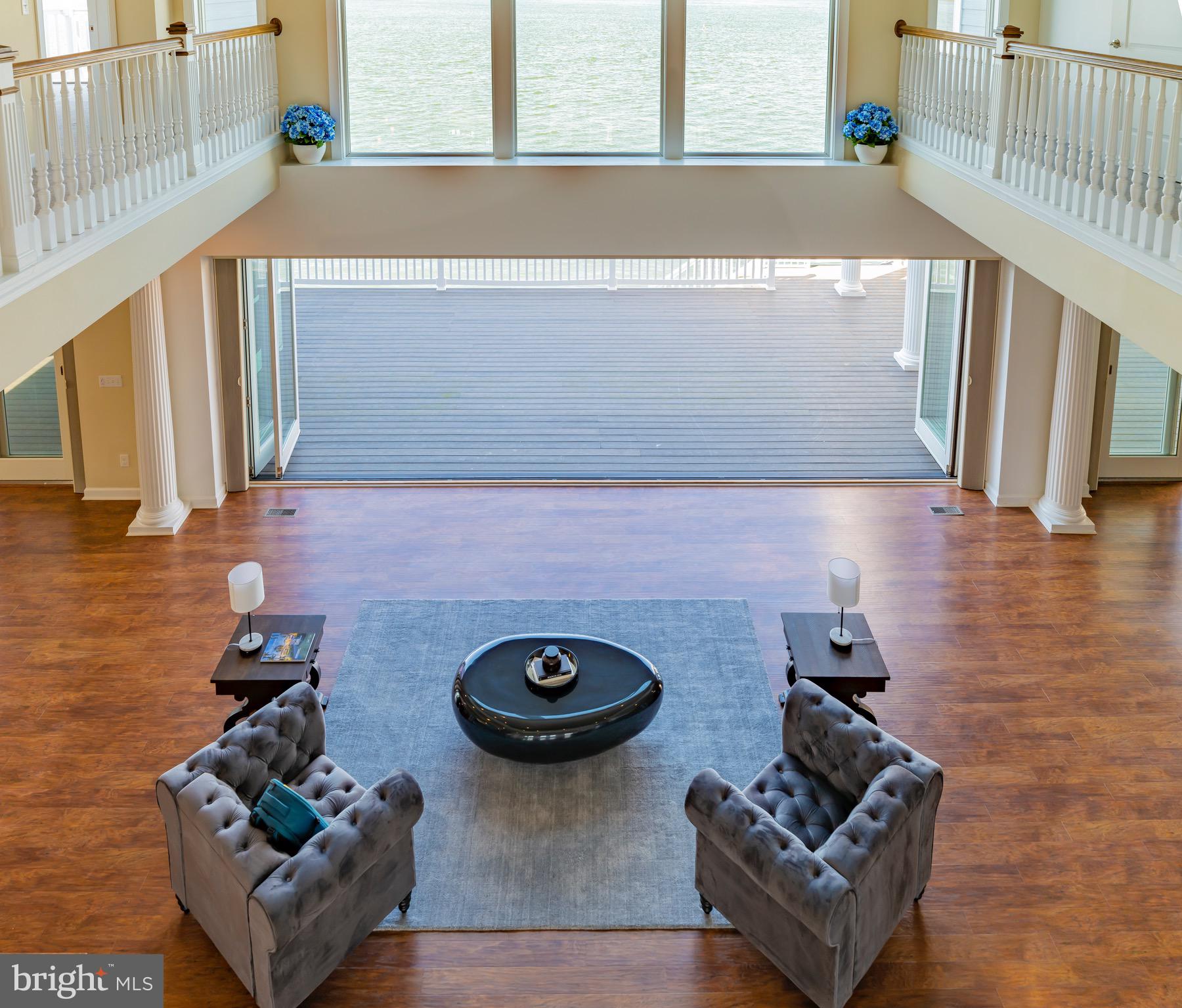 SOUTH SHORE MARINA - Residential