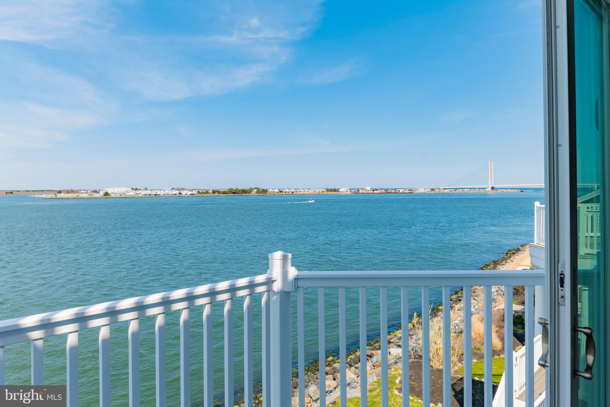 SOUTH SHORE MARINA - Residential
