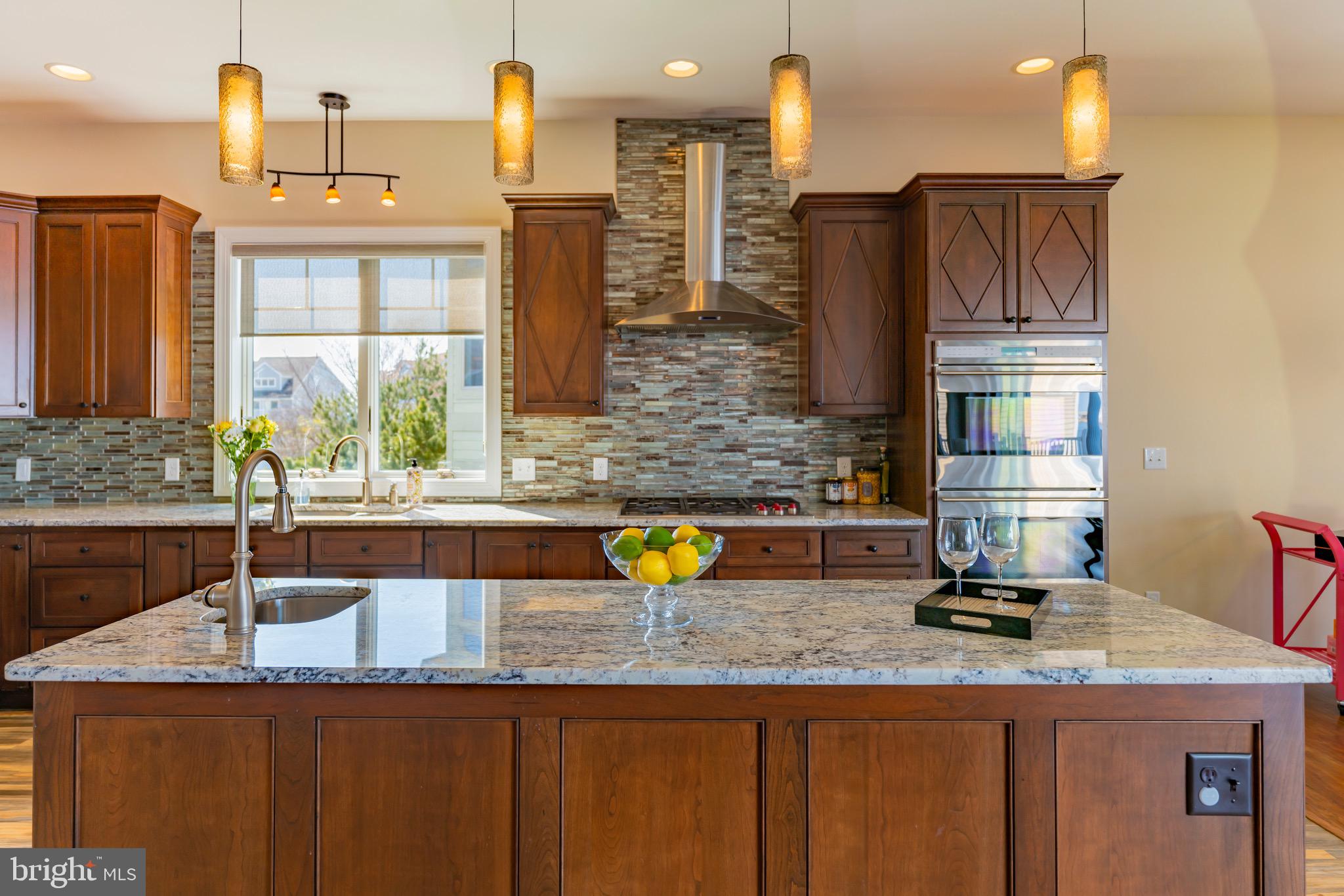 SOUTH SHORE MARINA - Residential