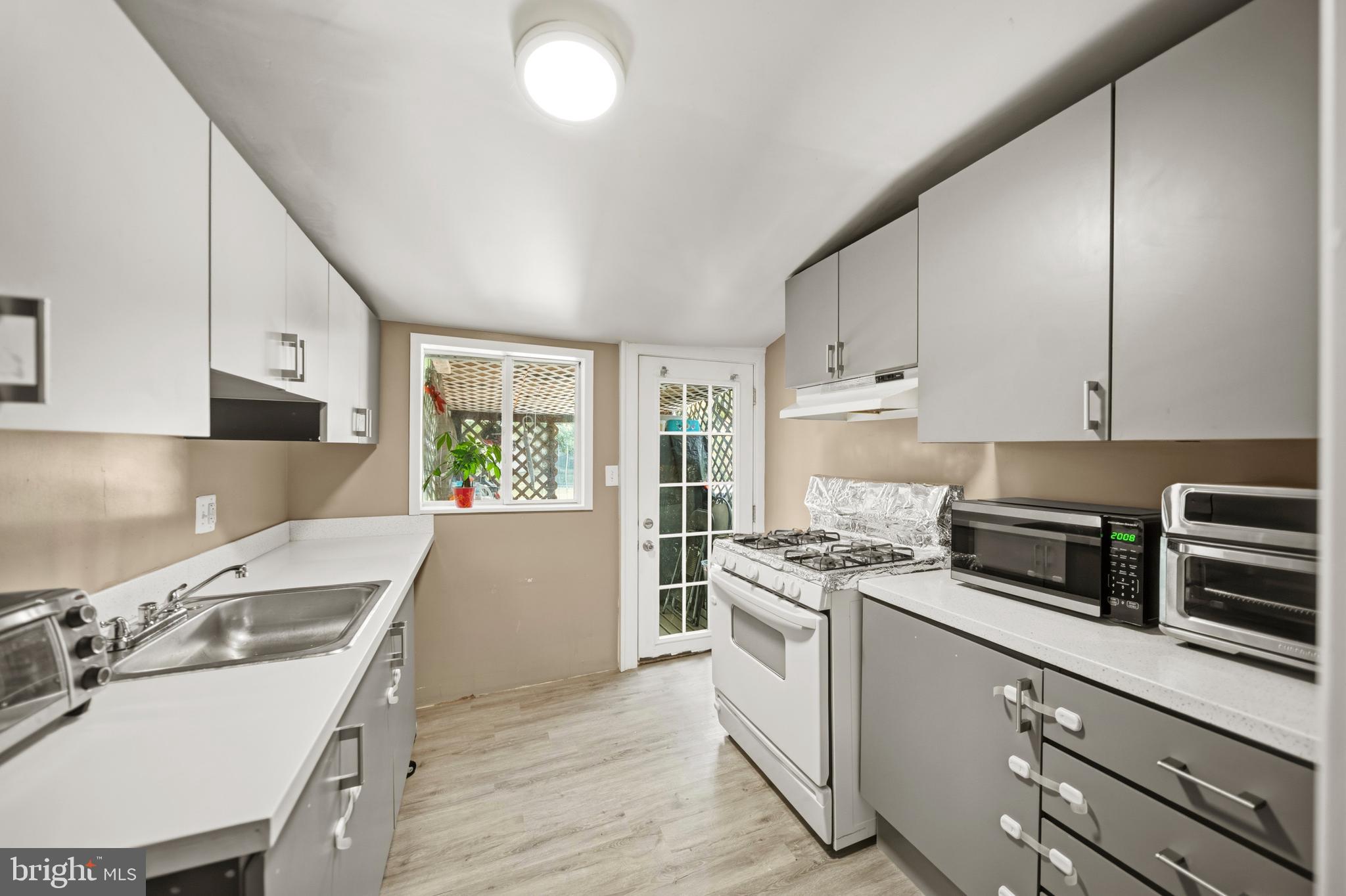 EDMONSTON - Residential