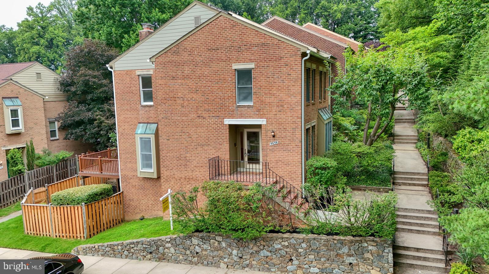 STONEYBROOK - Residential