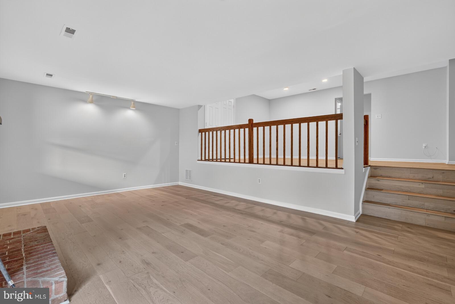 STONEYBROOK - Residential
