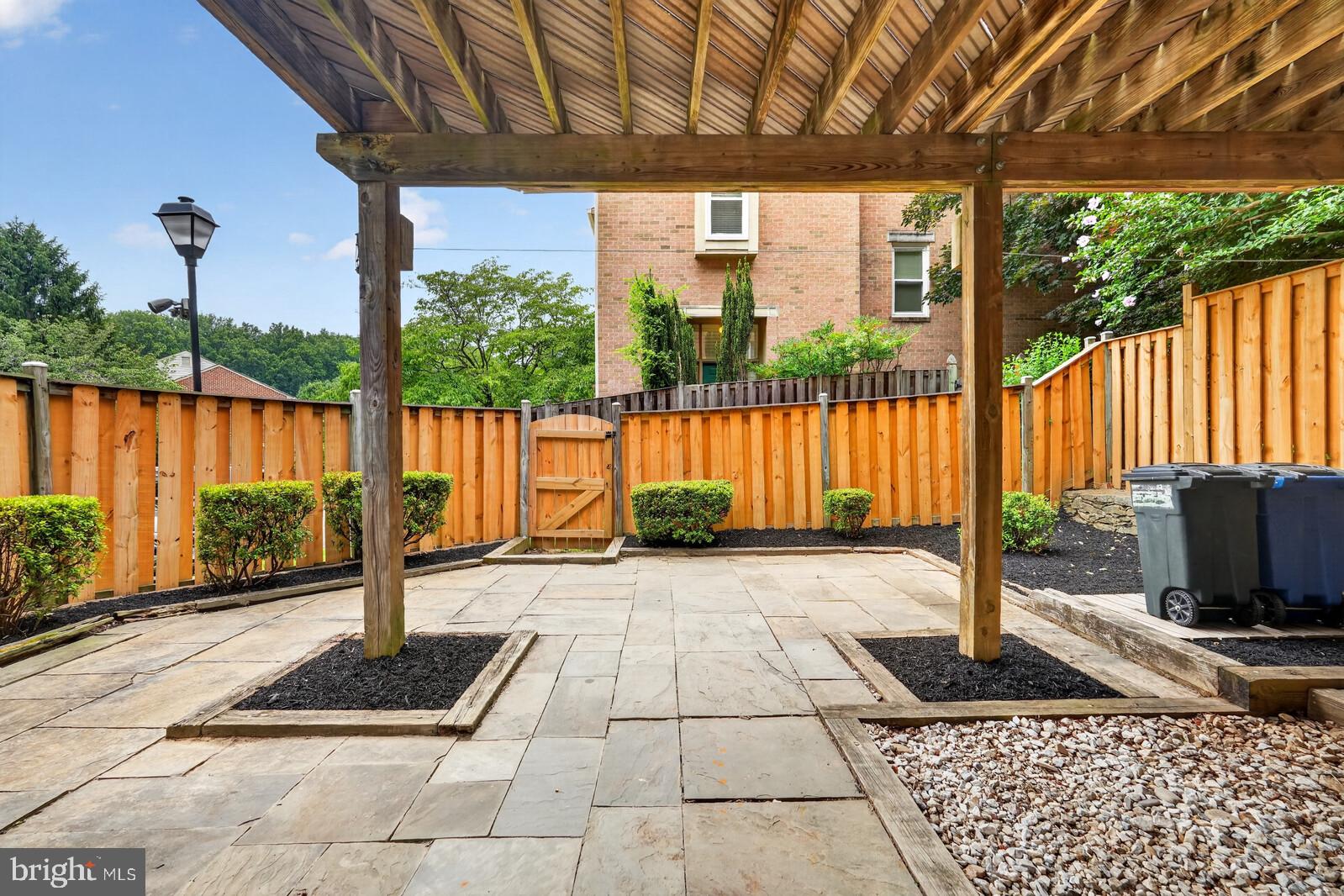 STONEYBROOK - Residential