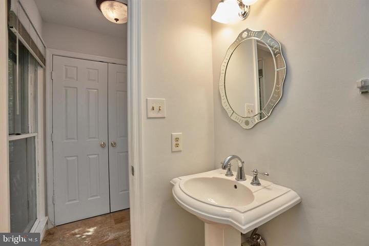 STONEYBROOK - Residential