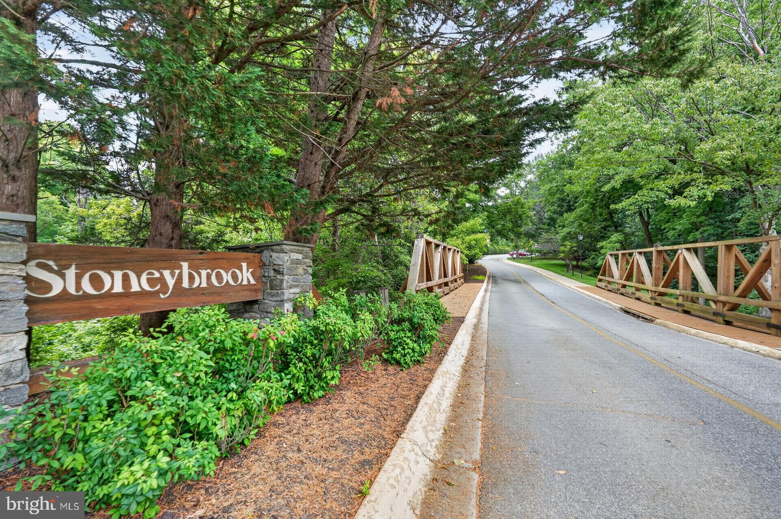STONEYBROOK - Residential